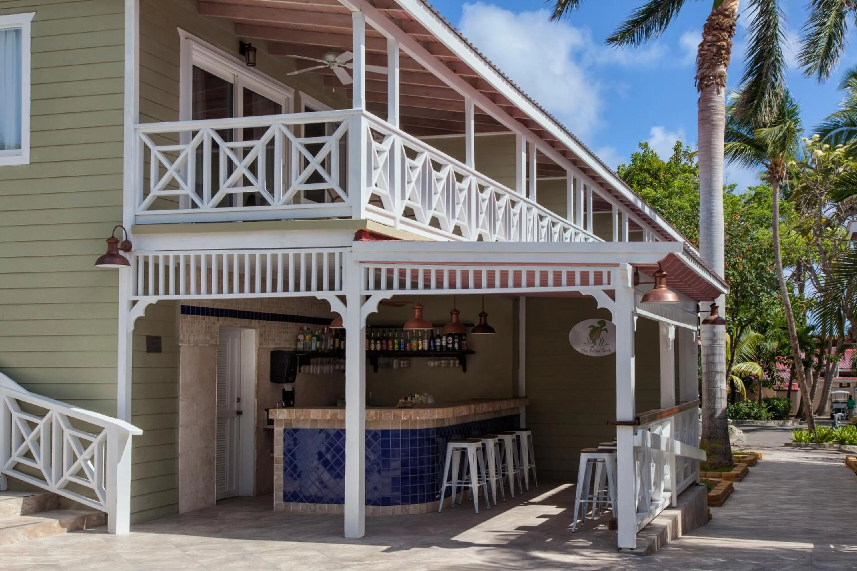 Lounge or bar in Pineapple Beach Club - All Inclusive - Adults Only