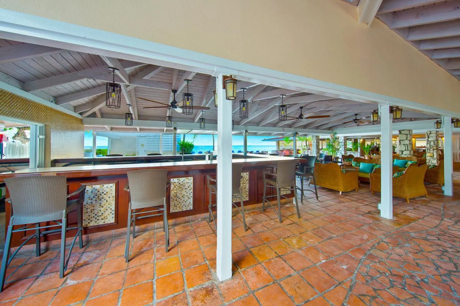 Lounge or bar in Pineapple Beach Club - All Inclusive - Adults Only