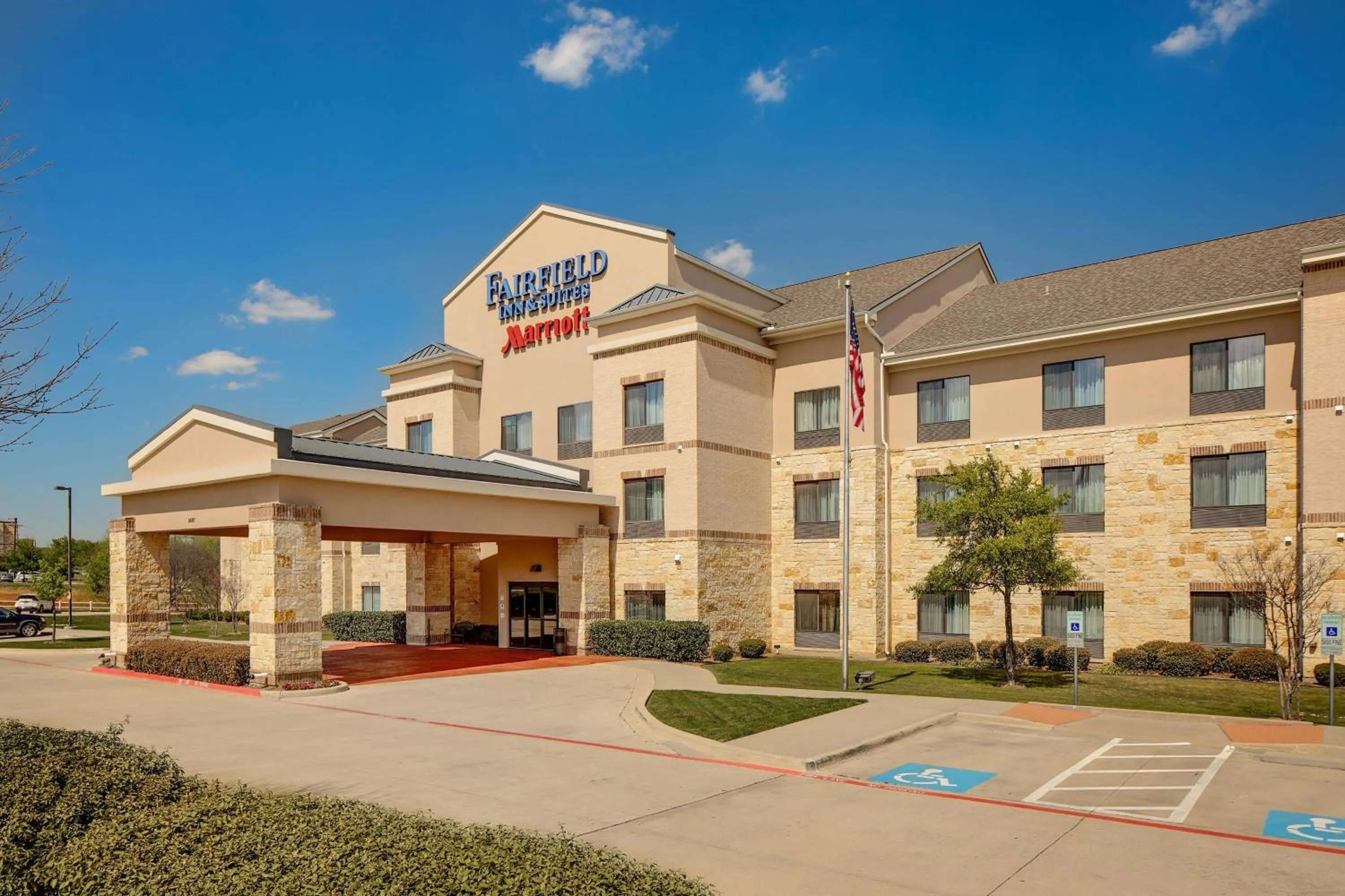 Property building in Fairfield Inn and Suites by Marriott Dallas Mansfield