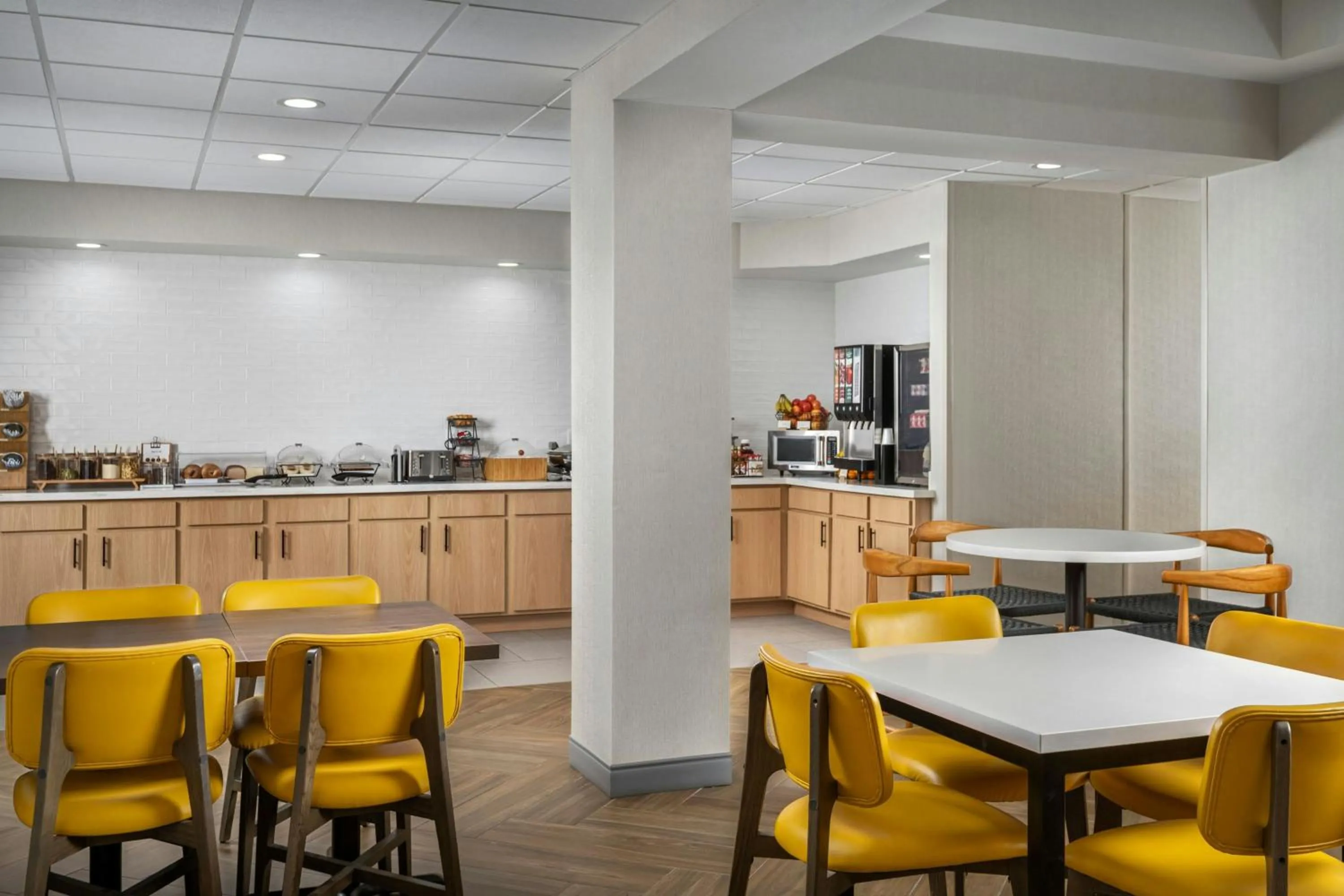 Breakfast in Fairfield Inn and Suites by Marriott Dallas Mansfield