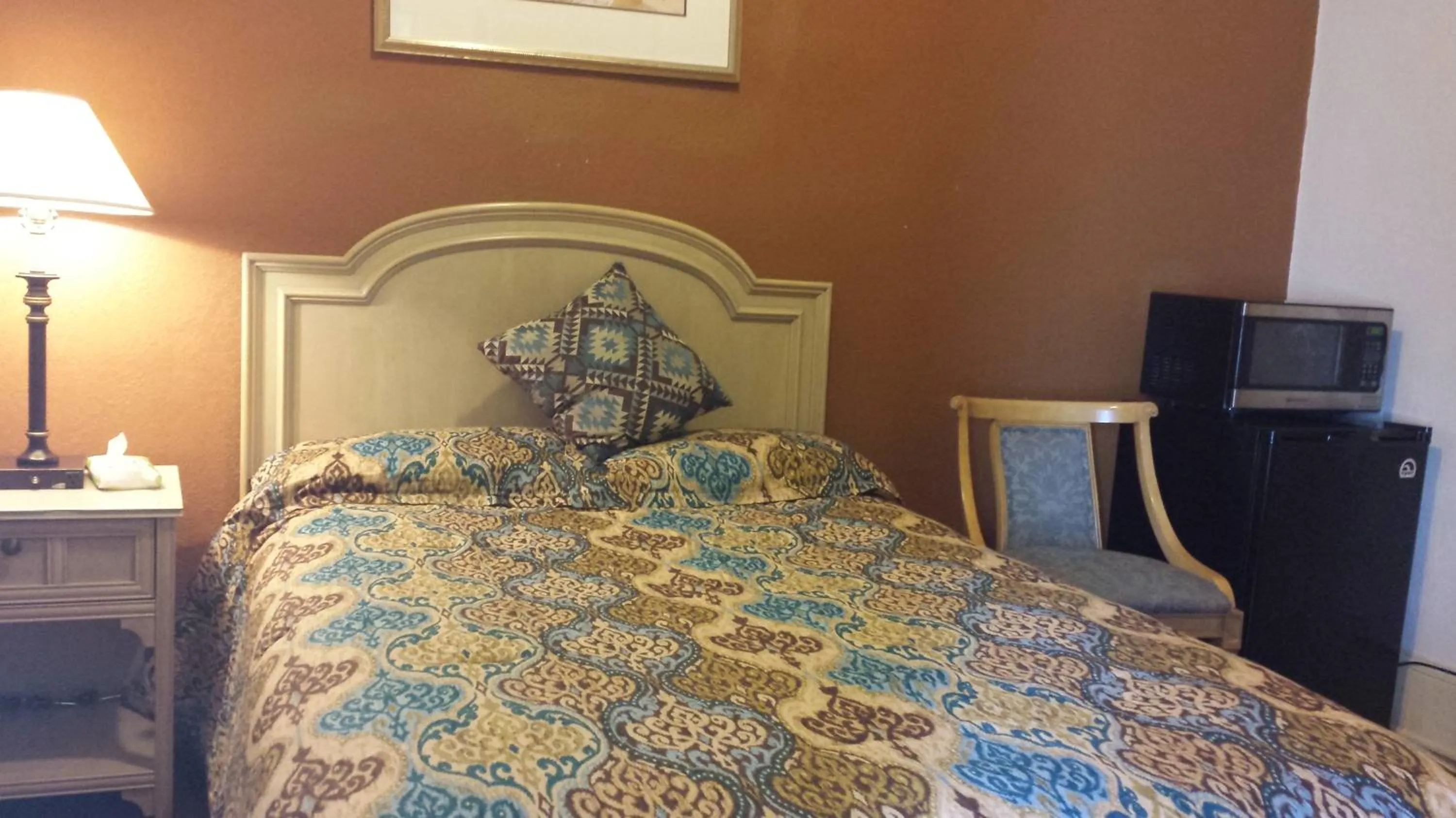 Bed in El Capitan Hotel