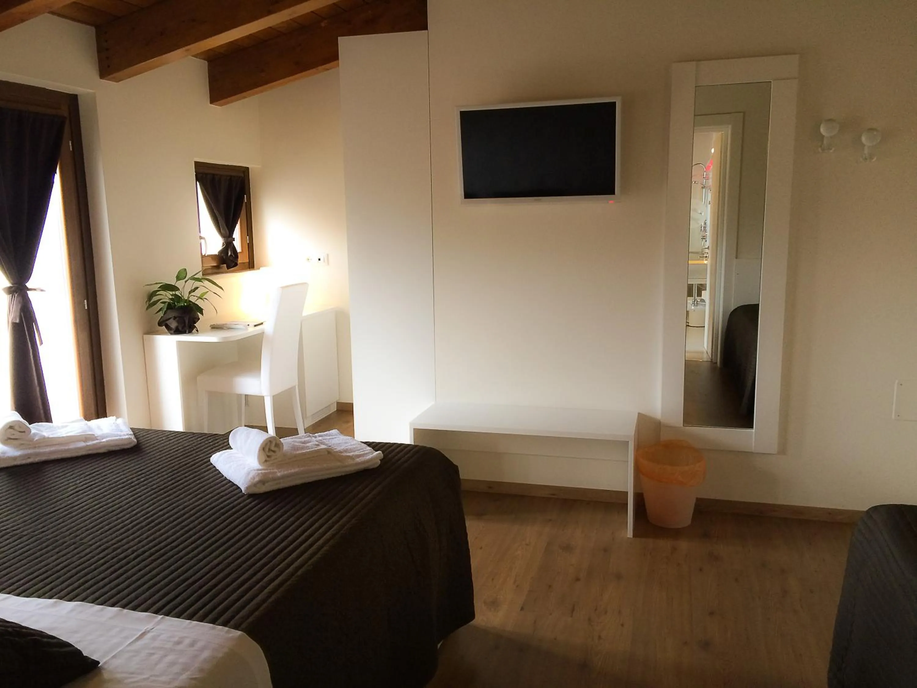 Photo of the whole room, Bed in Boutique Hotel e Spa Città Bianca