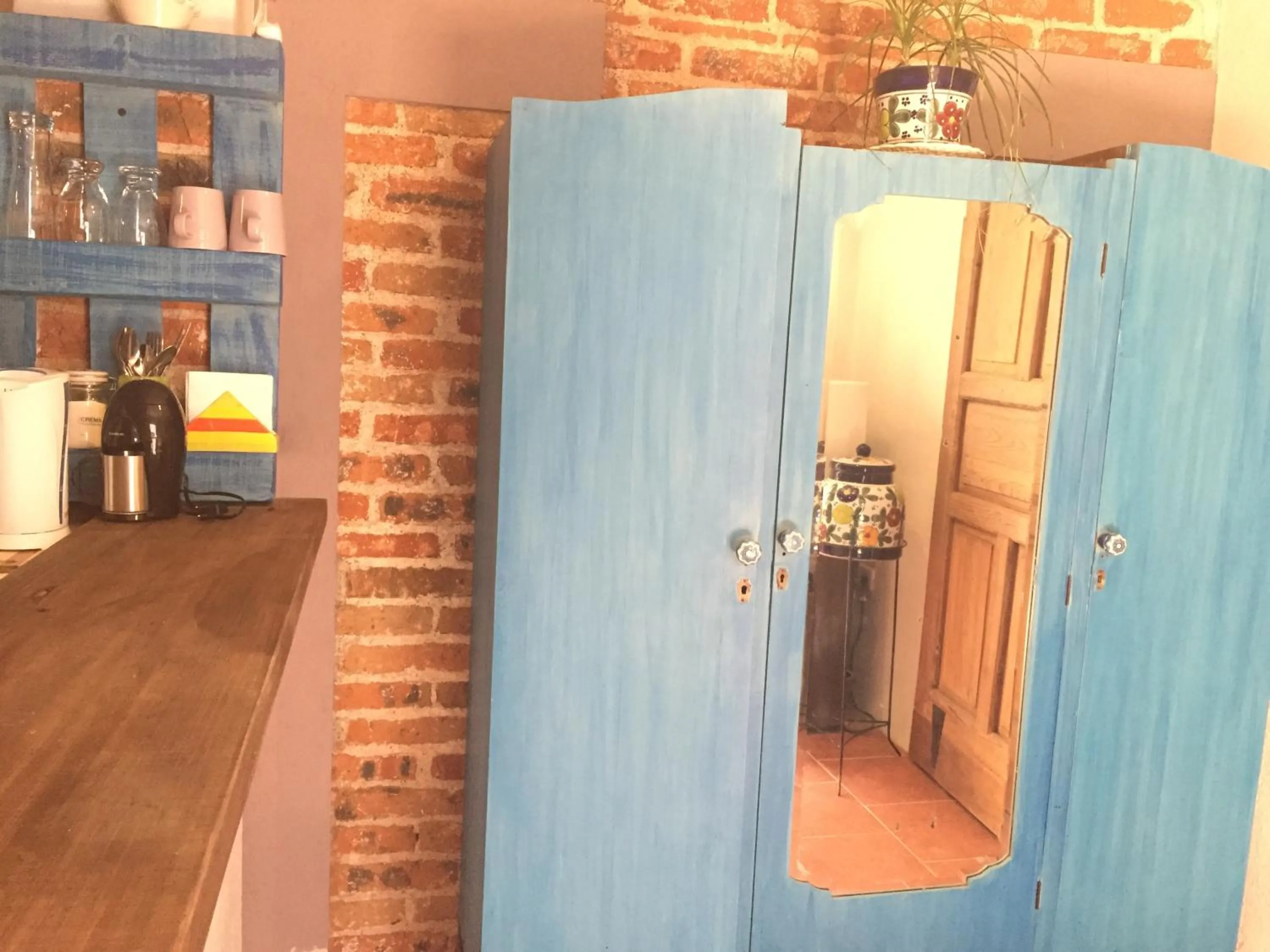 Decorative detail in Suites colibri