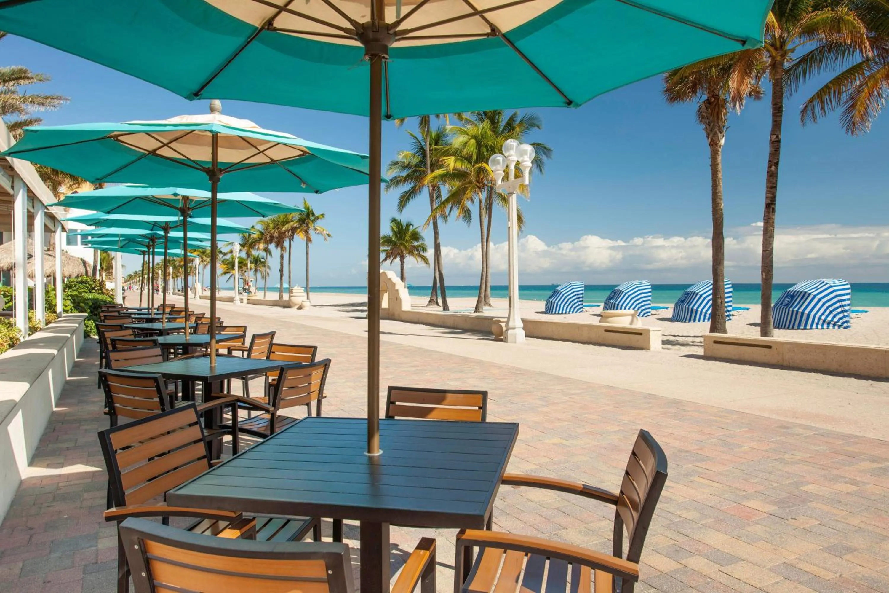 Restaurant/places to eat in Hollywood Beach Marriott