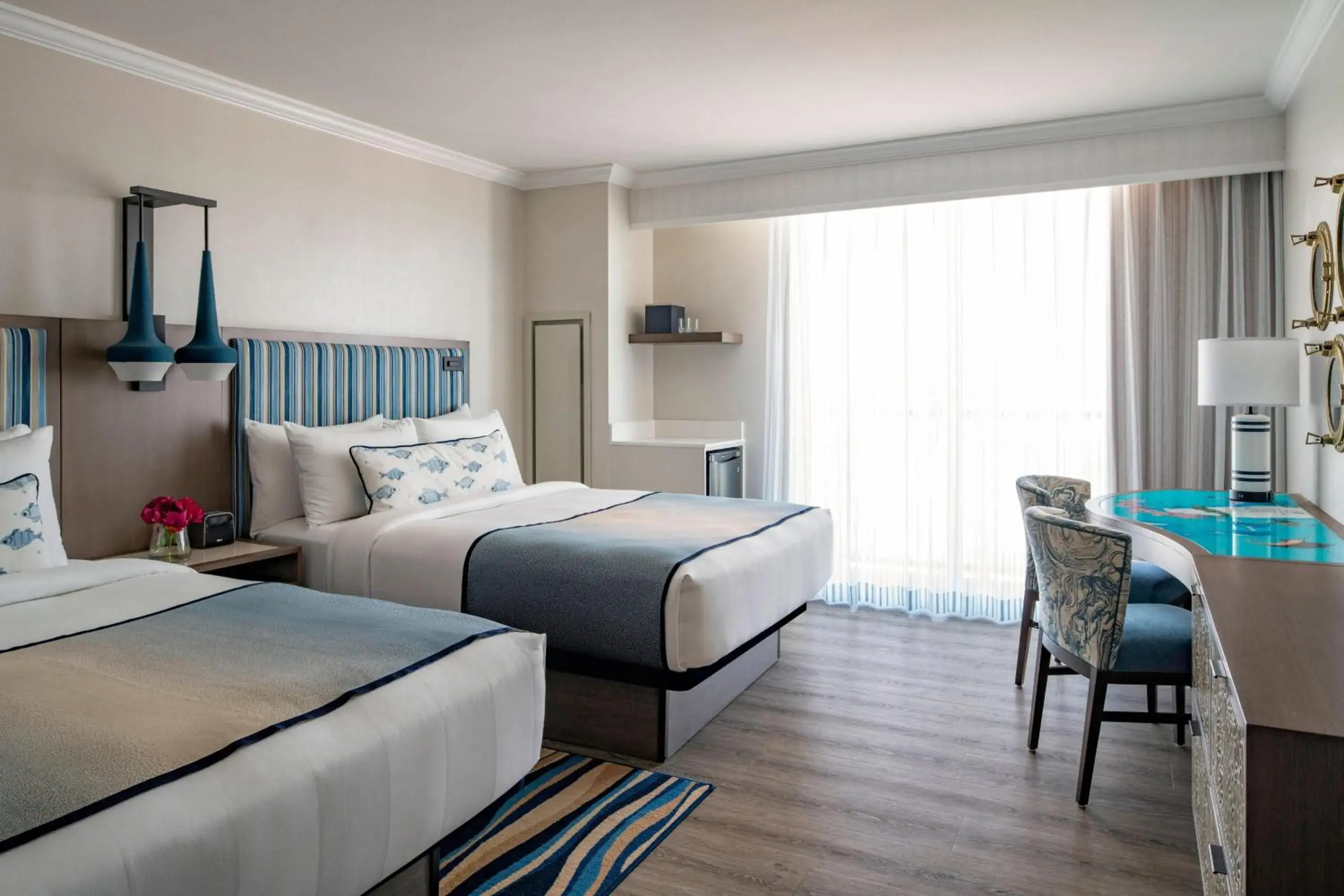 Guest room, 2 Queen, Partial ocean view, Balcony in Hollywood Beach Marriott Guest room, 2 Queen, Partial ocean view, Balcony in Hollywood Beach Marriott