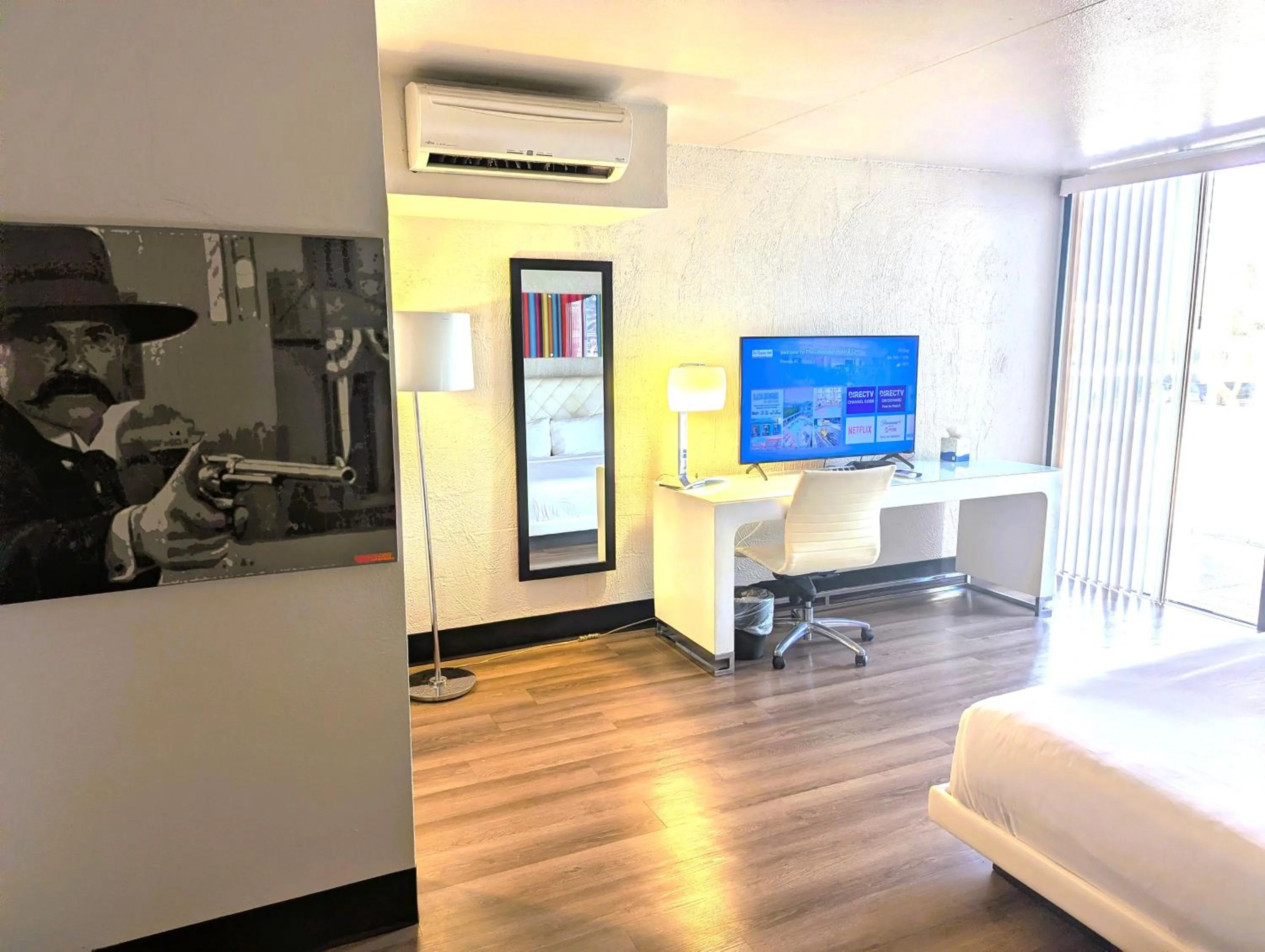 Bedroom, Bed in The Clarendon Hotel & Spa, BW Signature Collection