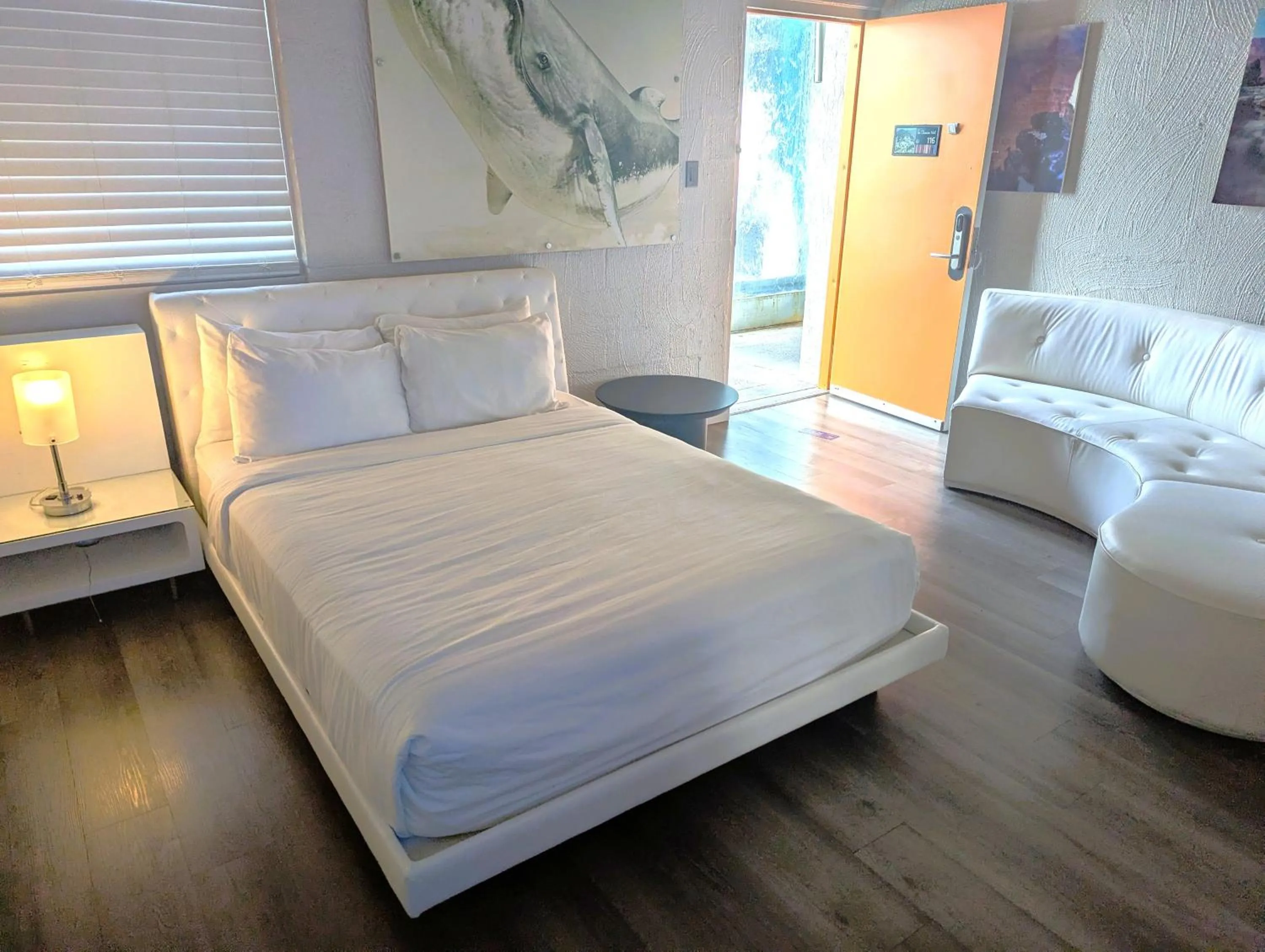 Seating area, Bed in The Clarendon Hotel & Spa, BW Signature Collection