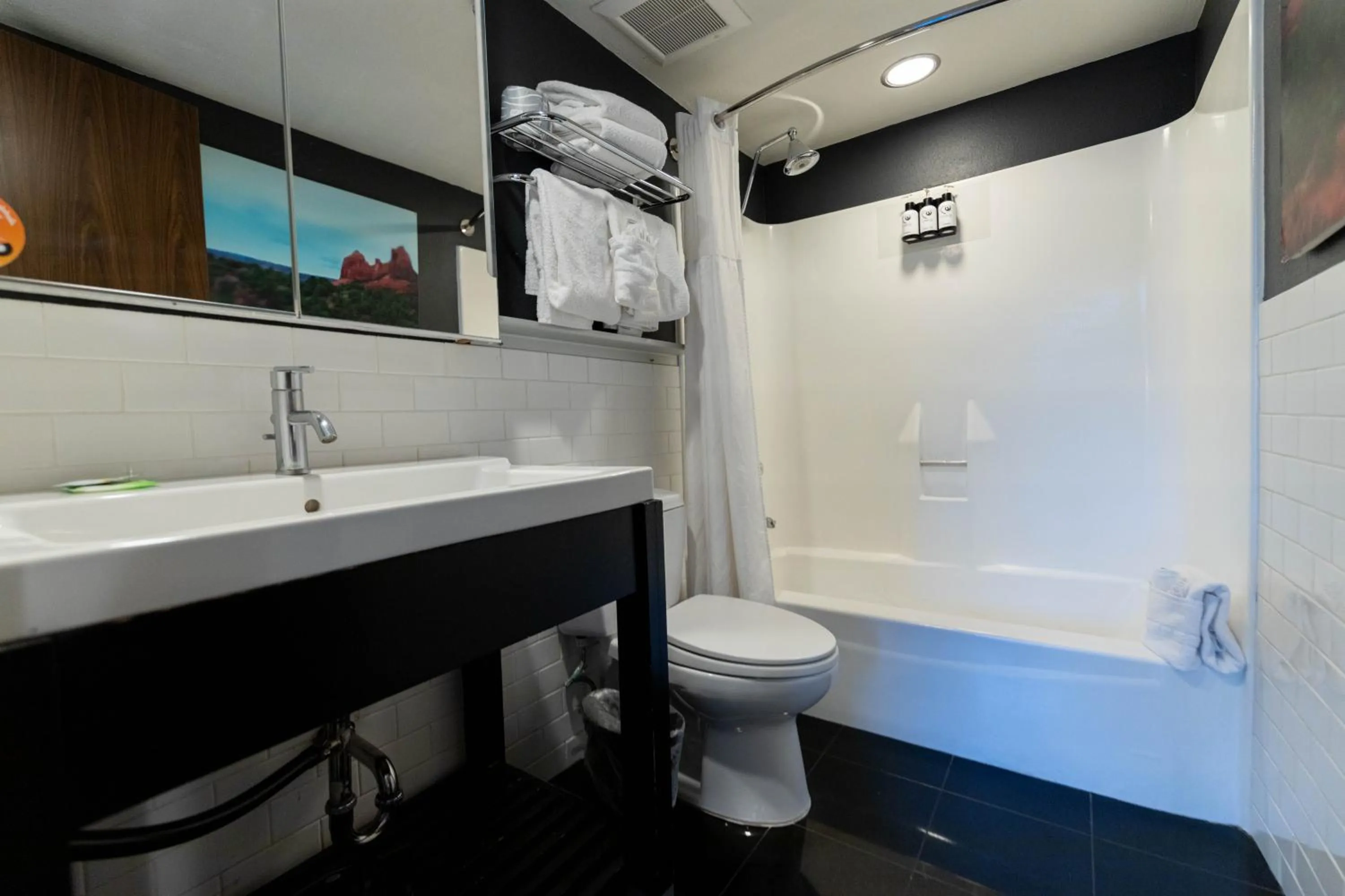 Bathroom in The Clarendon Hotel & Spa, BW Signature Collection