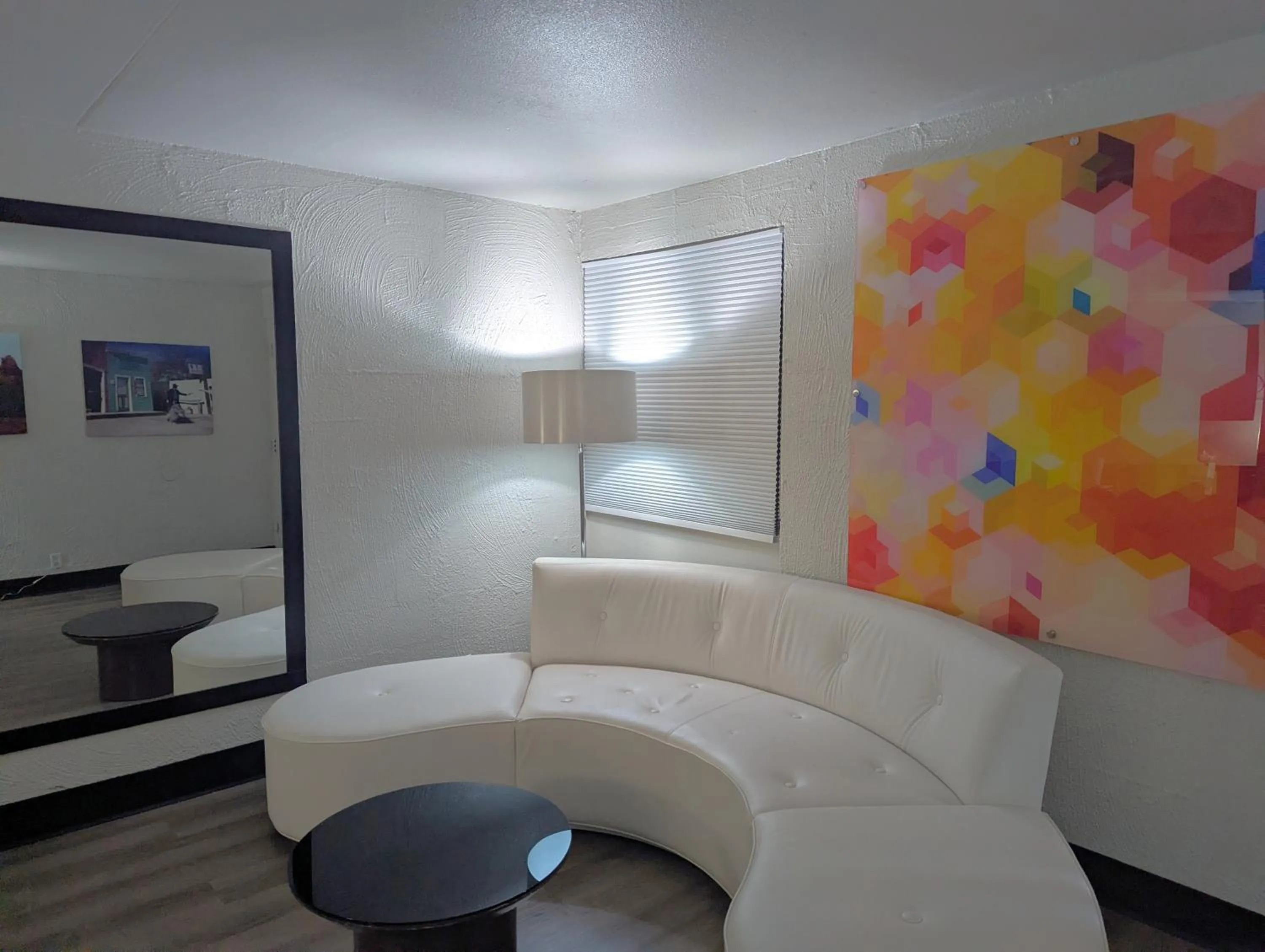 Seating area in The Clarendon Hotel & Spa, BW Signature Collection