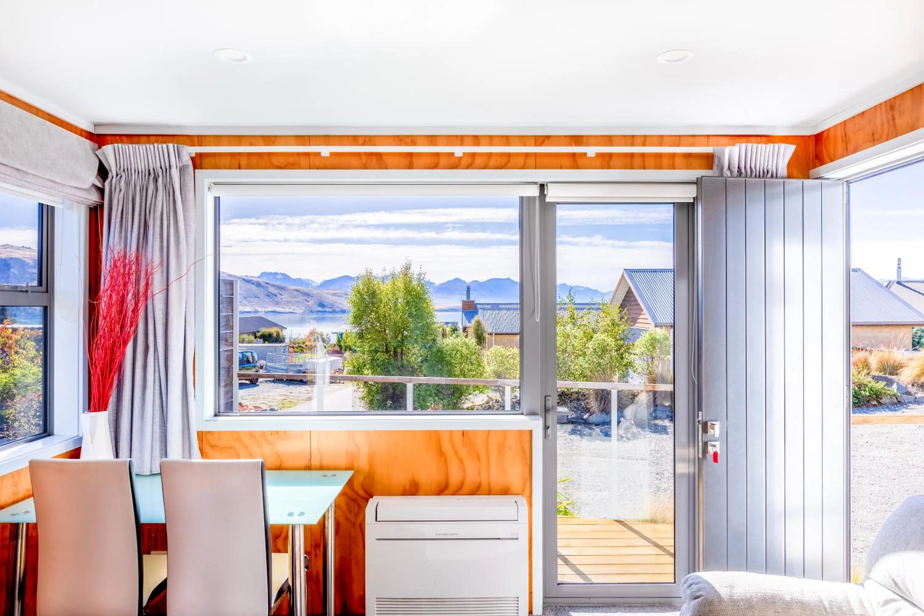 Natural landscape in Tekapo Blue Cottage