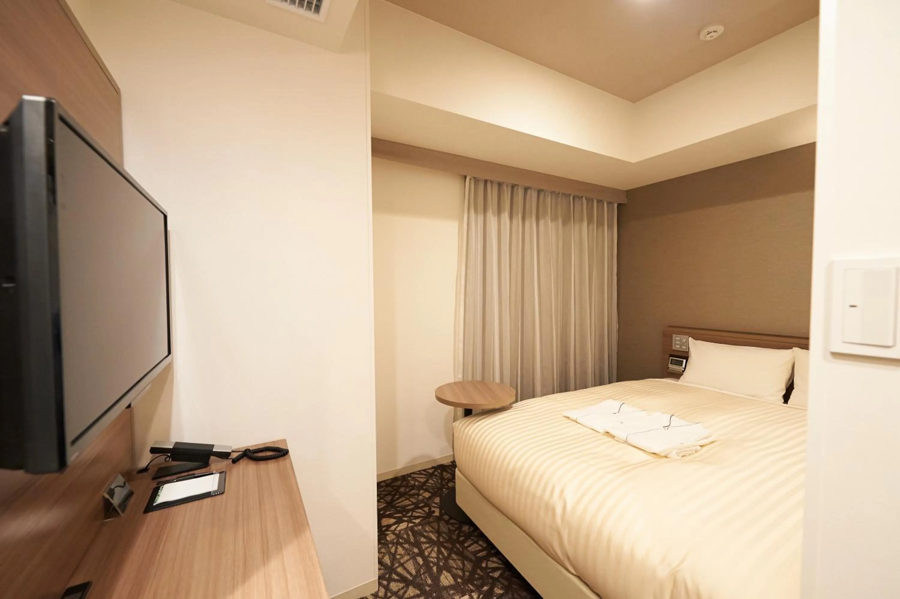 Photo of the whole room, Bed in Sotetsu Fresa Inn Ginza-Nanachome