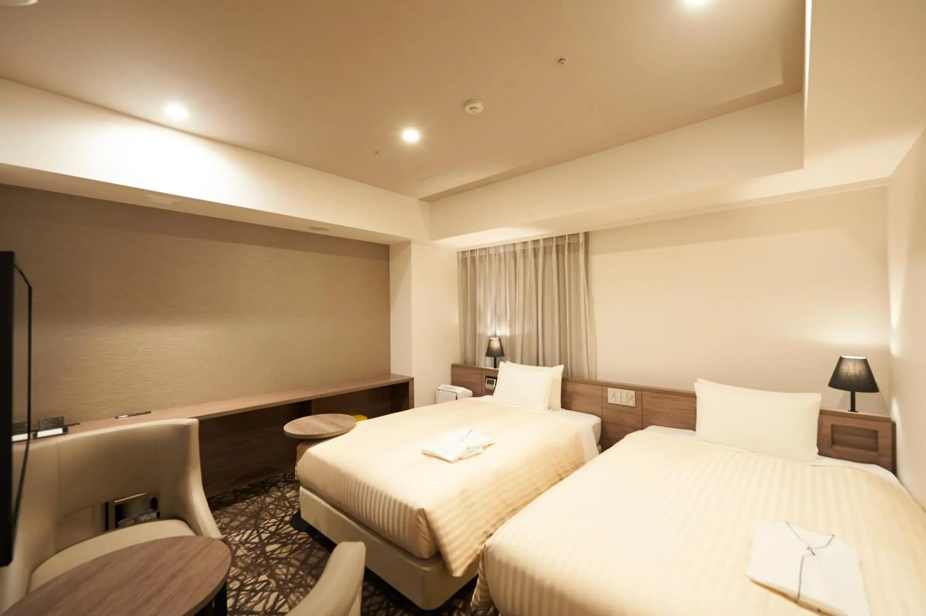 Deluxe Twin Room - single occupancy - Non-Smoking in Sotetsu Fresa Inn Ginza-Nanachome Deluxe Twin Room - single occupancy - Non-Smoking in Sotetsu Fresa Inn Ginza-Nanachome