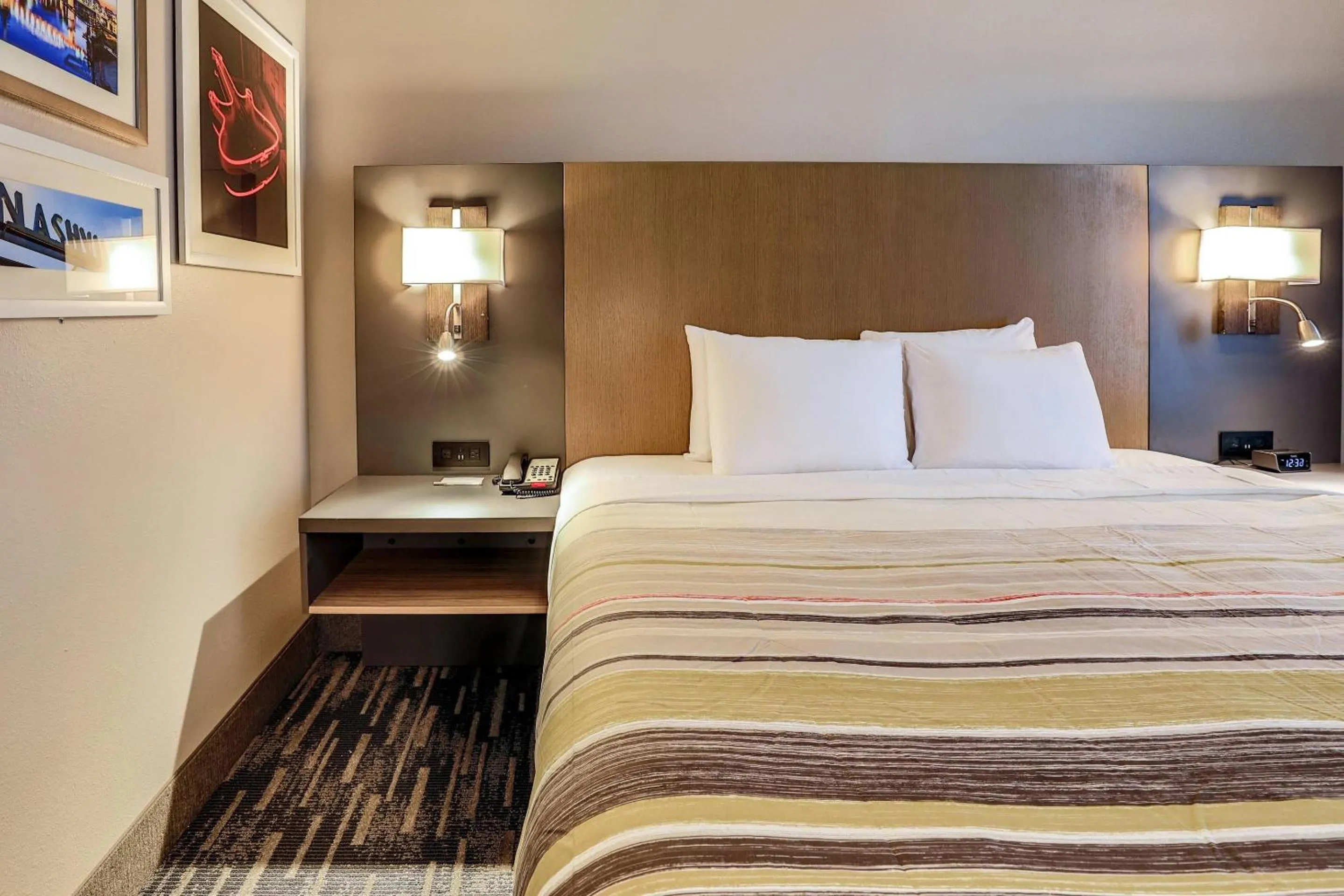 Bedroom, Bed in Country Inn & Suites by Radisson Nashville Airport TN