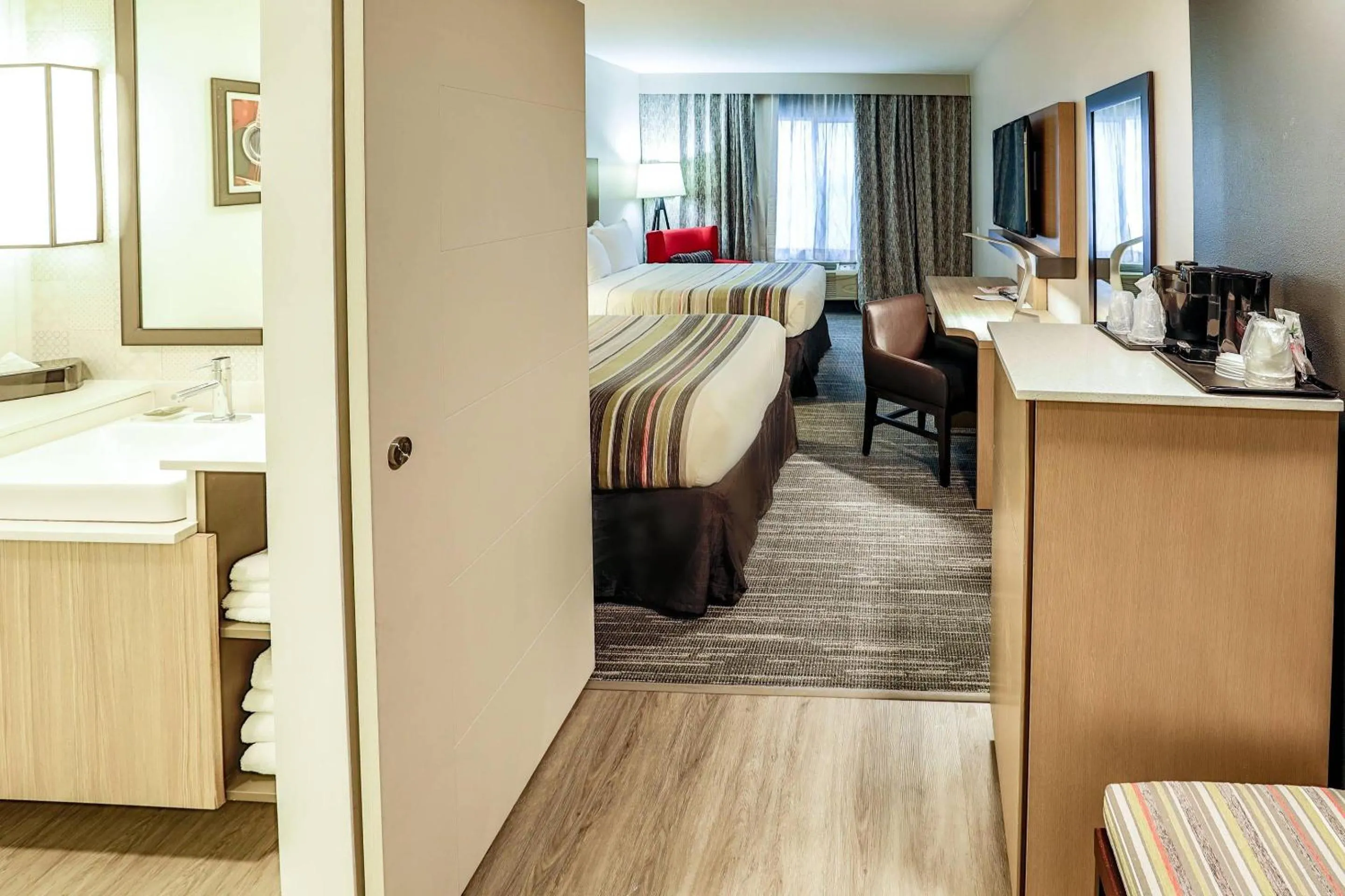 Bedroom in Country Inn & Suites by Radisson Nashville Airport TN