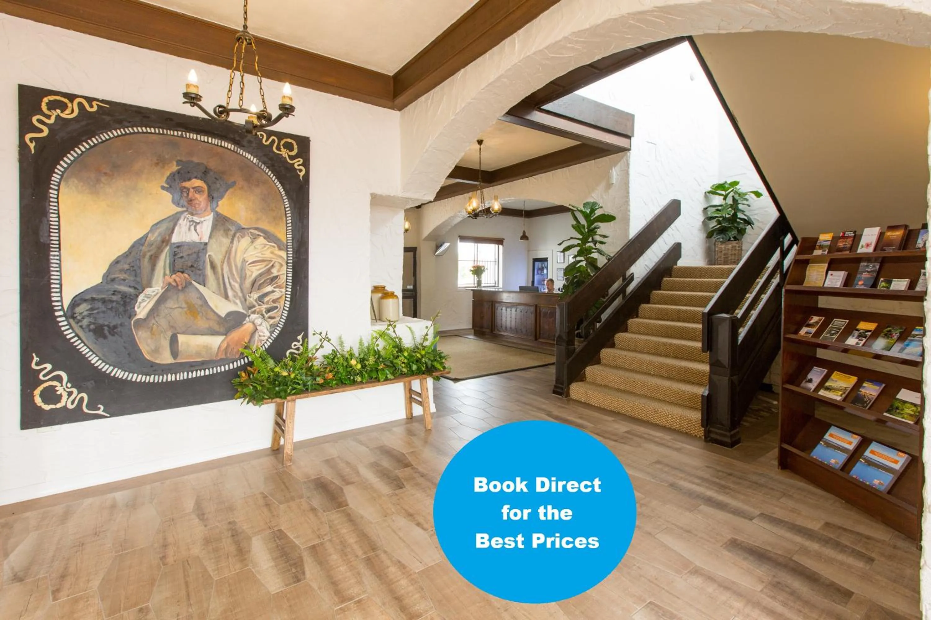 Lobby or reception in The Matador