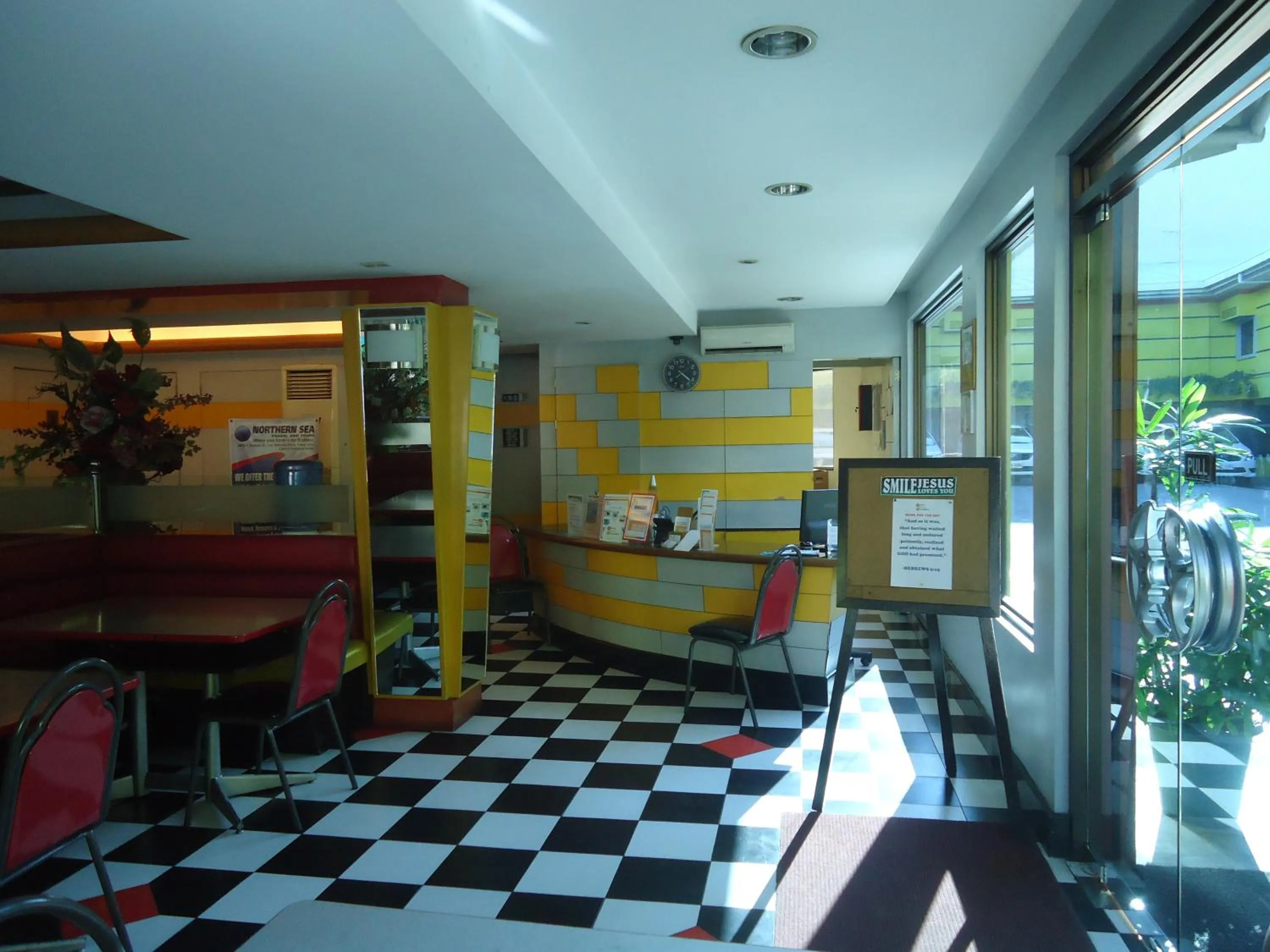 Lobby or reception in Park Bed and Breakfast Hotel Pasay
