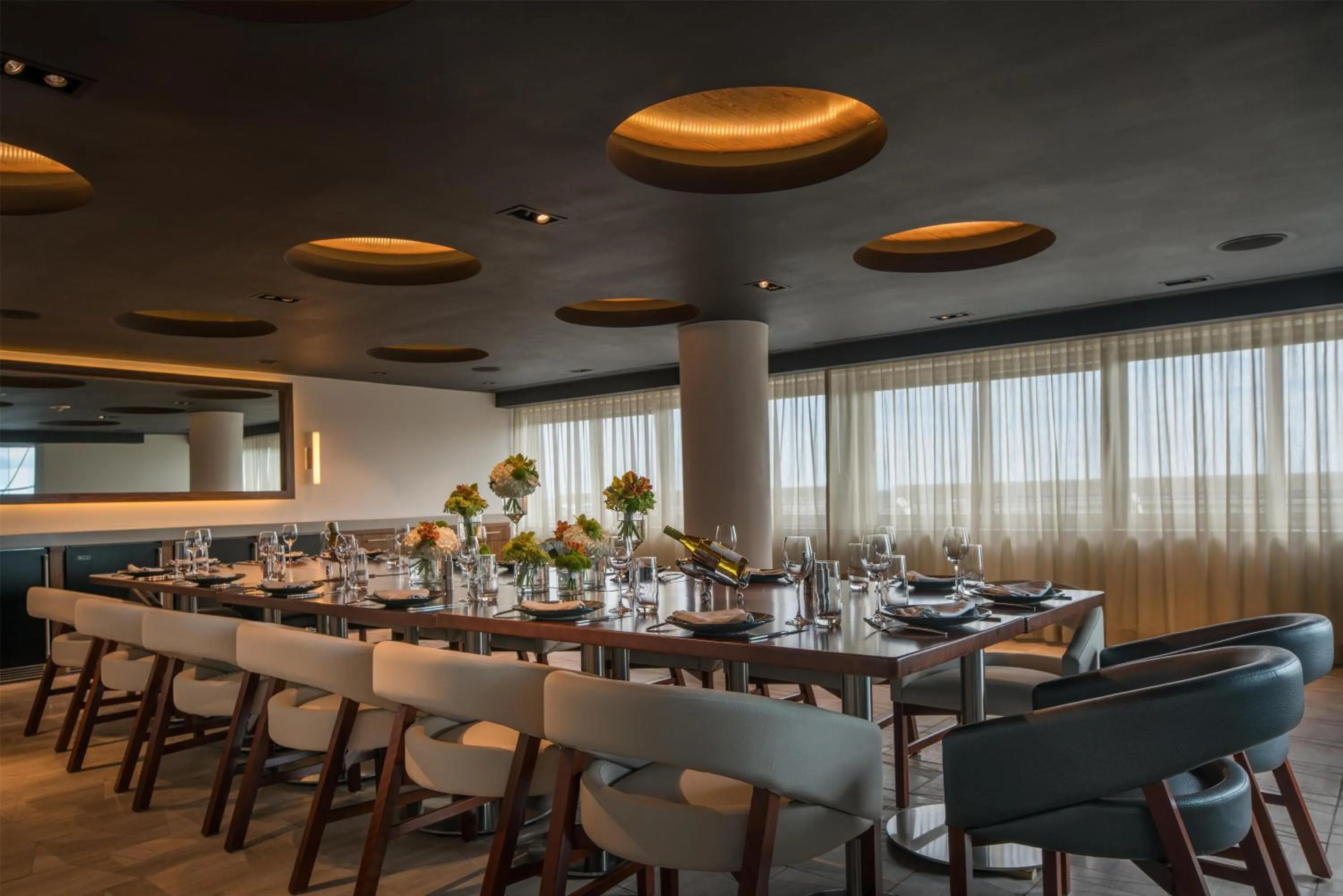 Restaurant/places to eat in Hyatt Regency Orlando International Airport Hotel