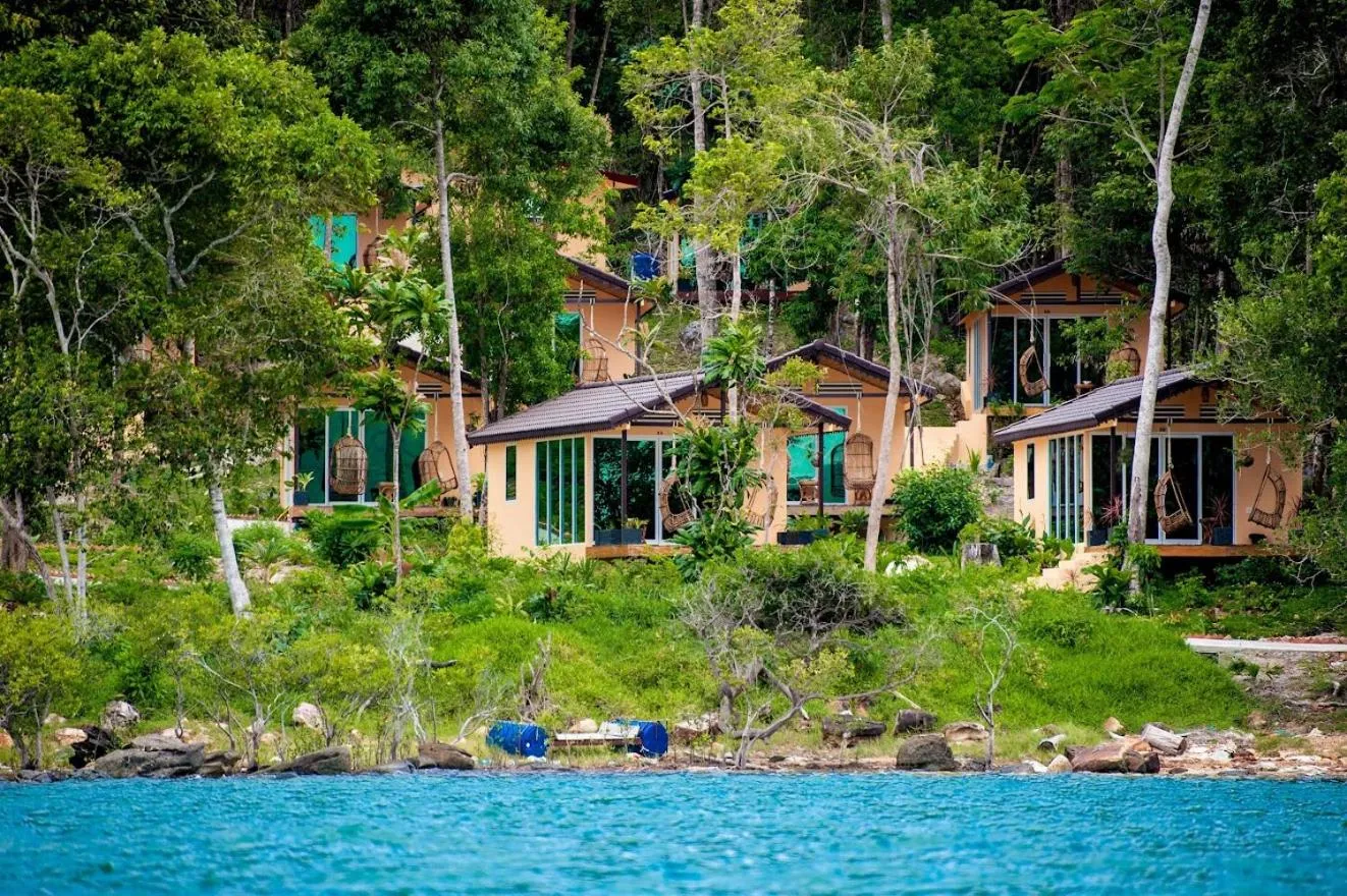 Property building in Samloem Laguna Resort