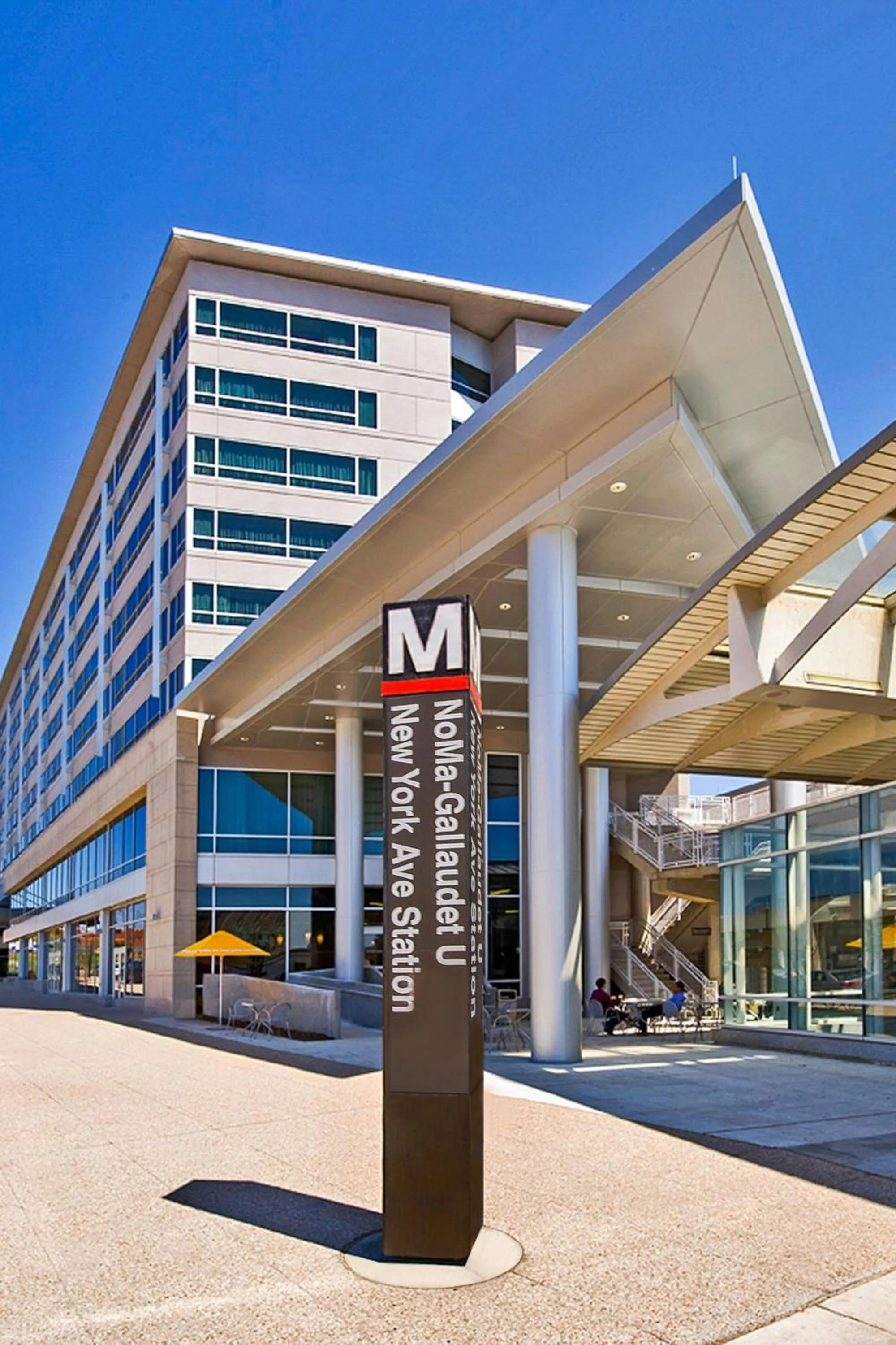 Property building in Courtyard Washington, DC/U.S. Capitol