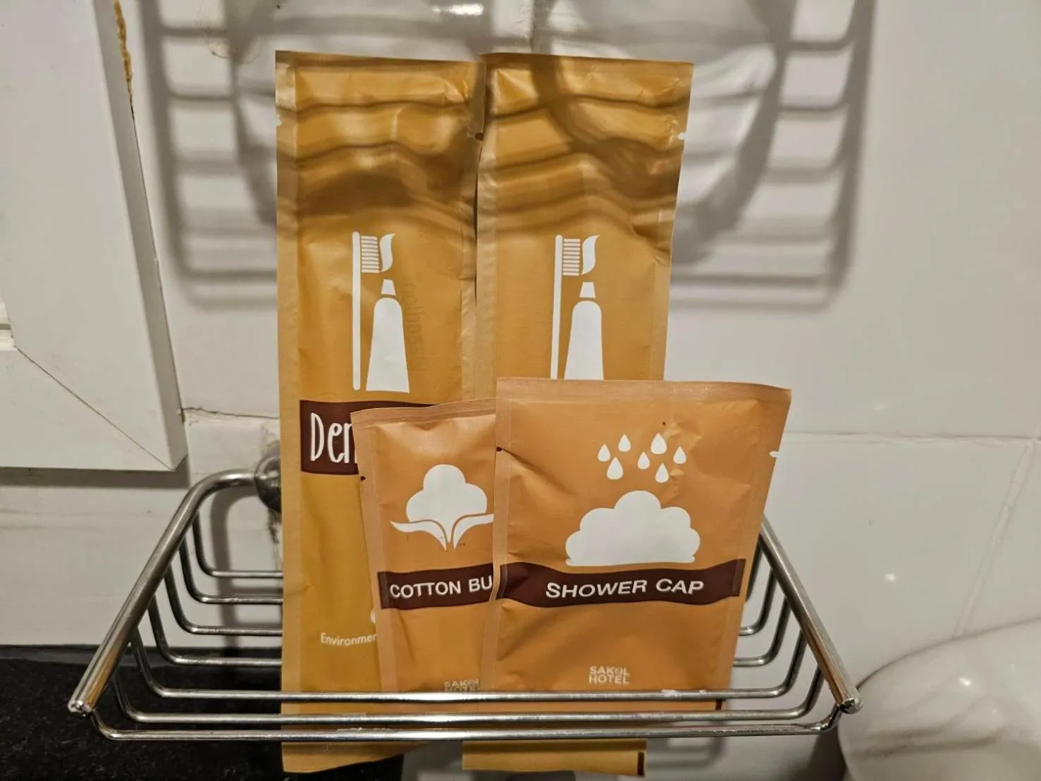 Bathroom in Sakol Hotel