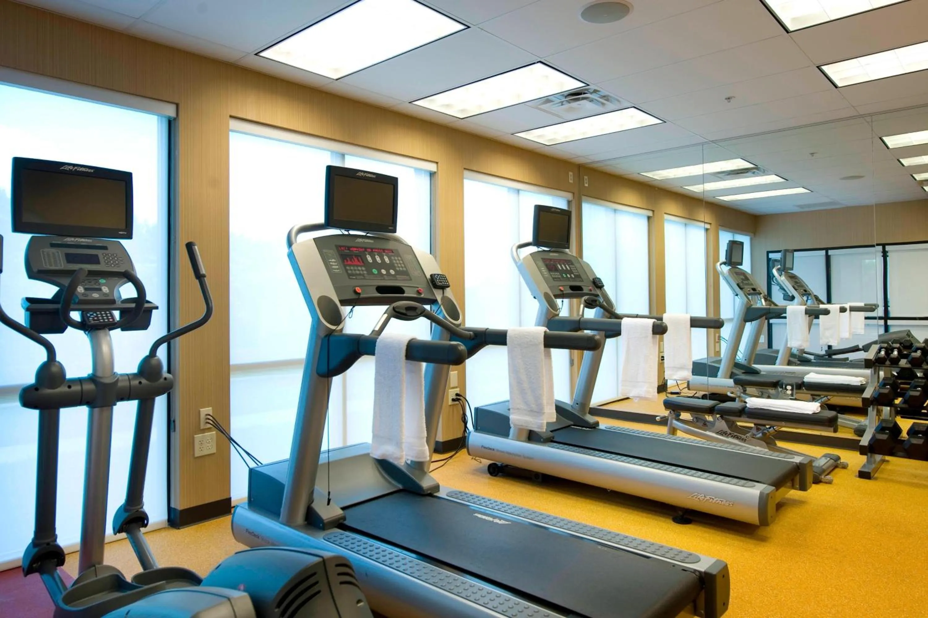 Fitness centre/facilities in Courtyard by Marriott Atlanta Buford Mall of Georgia