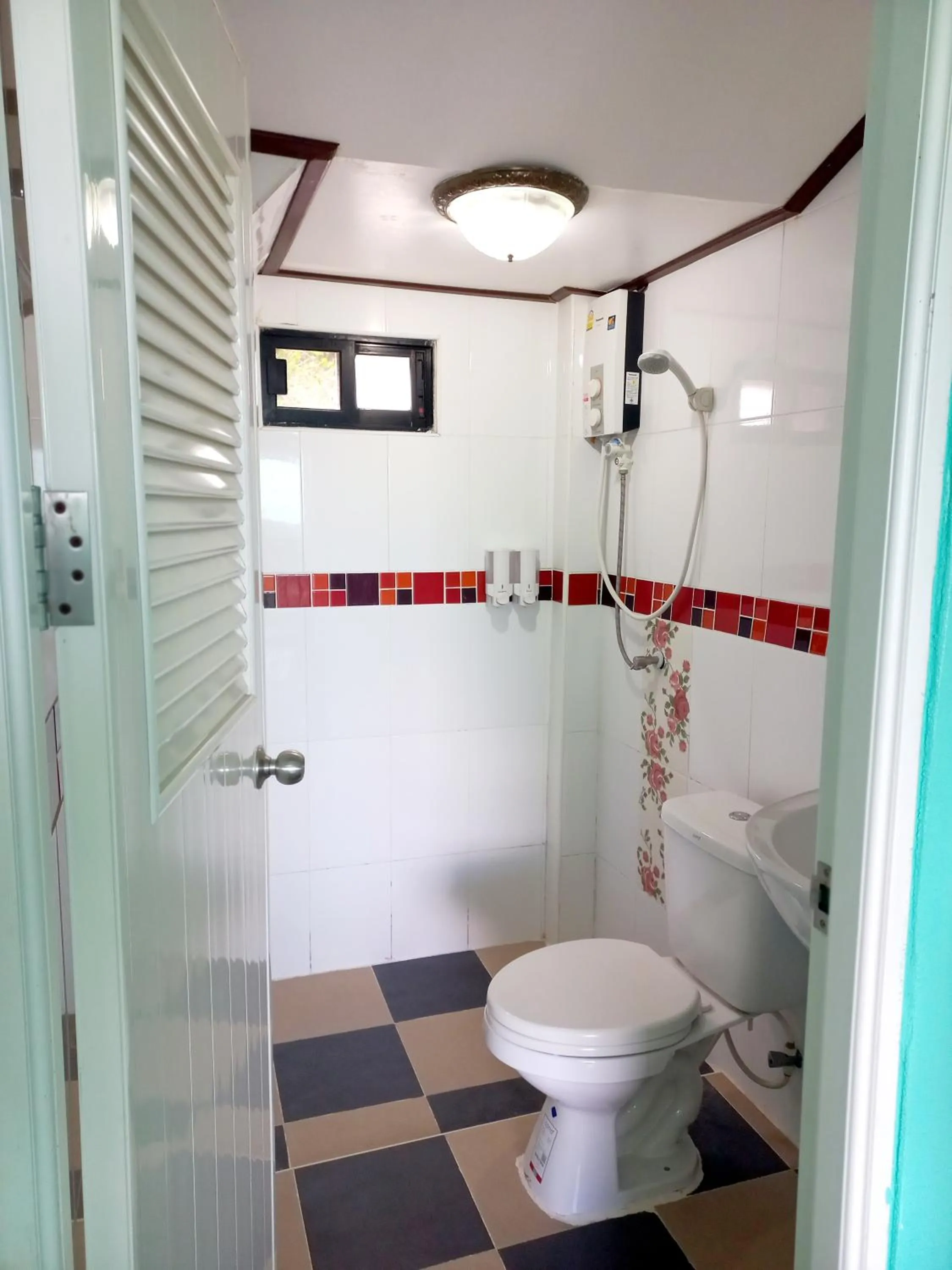 Ocean View Resort - Koh Sichang