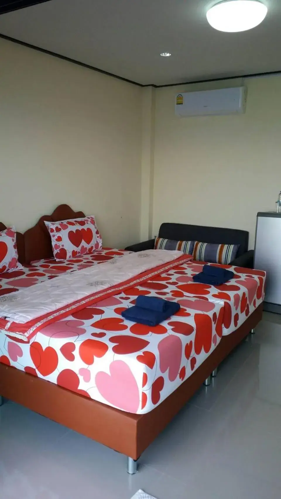 Bed in Ocean View Resort - Koh Sichang Bed in Ocean View Resort - Koh Sichang