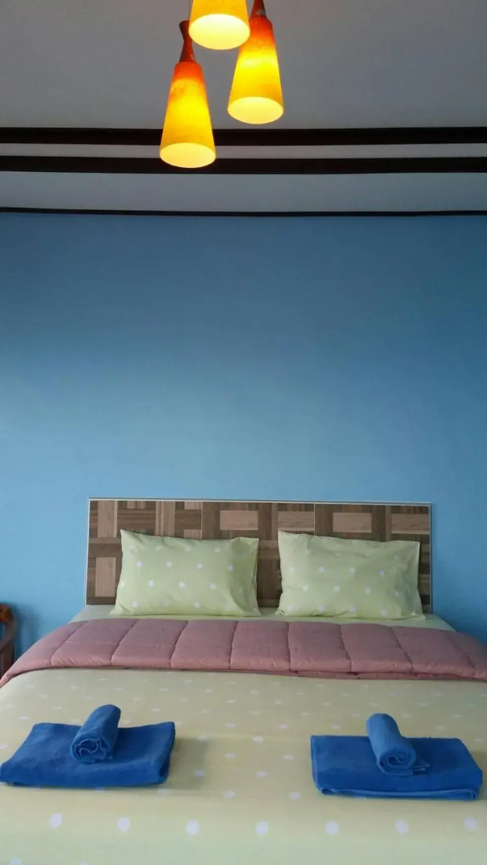 Bed in Ocean View Resort - Koh Sichang Bed in Ocean View Resort - Koh Sichang