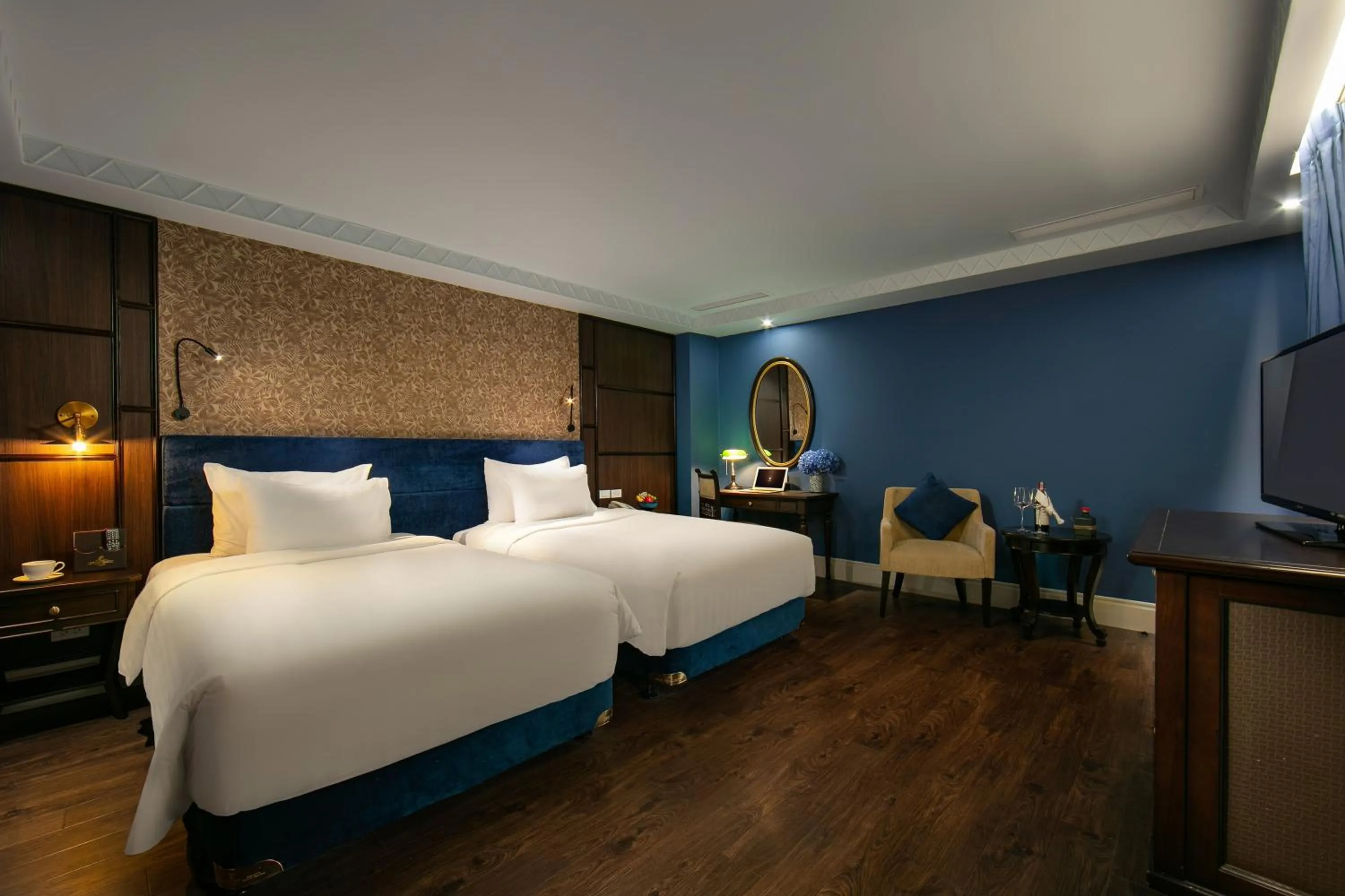 Bed in O'Gallery Premier Hotel & Spa