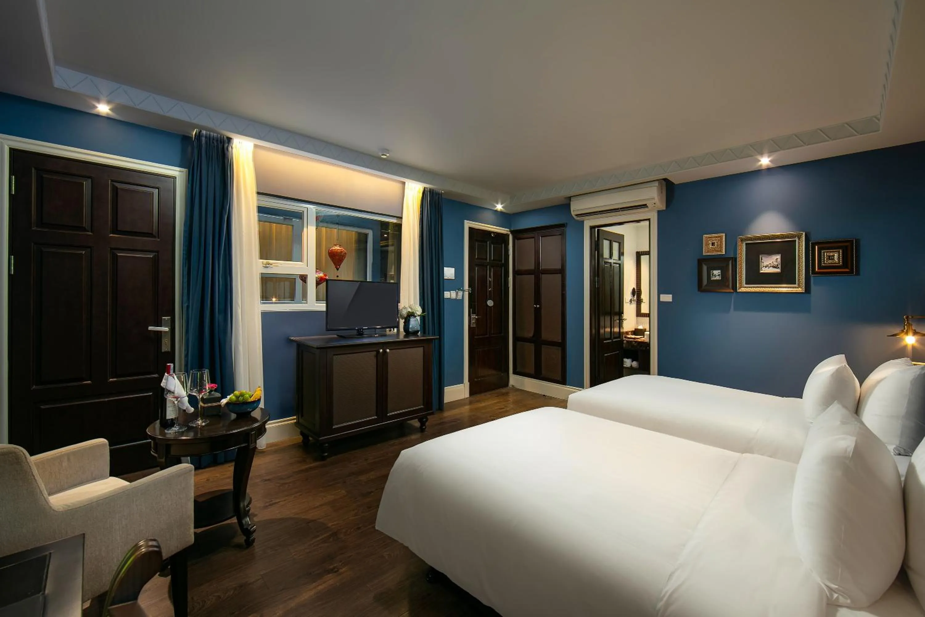 View (from property/room), Bed in O'Gallery Premier Hotel & Spa