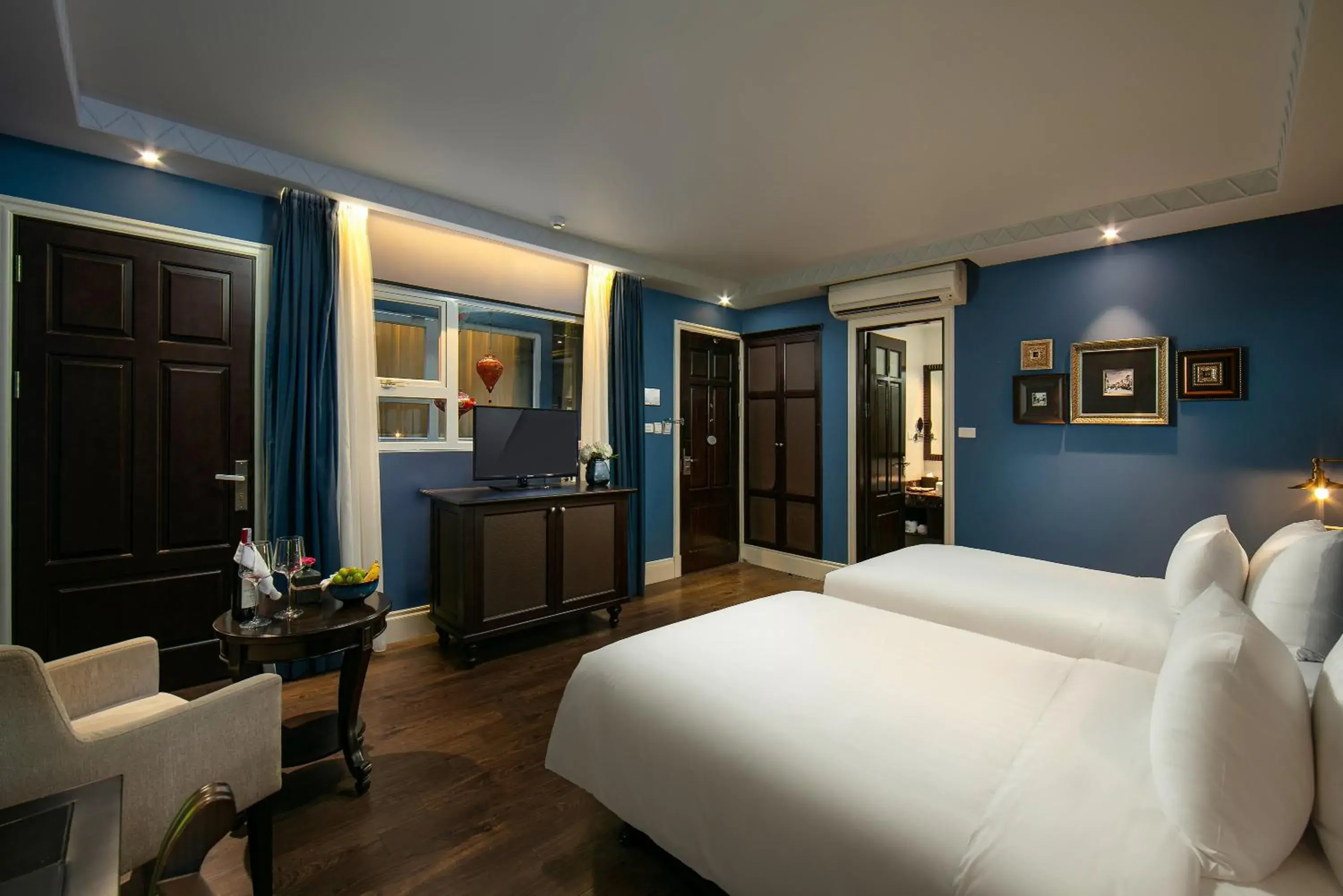 Premium Twin Room with Window in O'Gallery Premier Hotel & Spa Premium Twin Room with Window in O'Gallery Premier Hotel & Spa