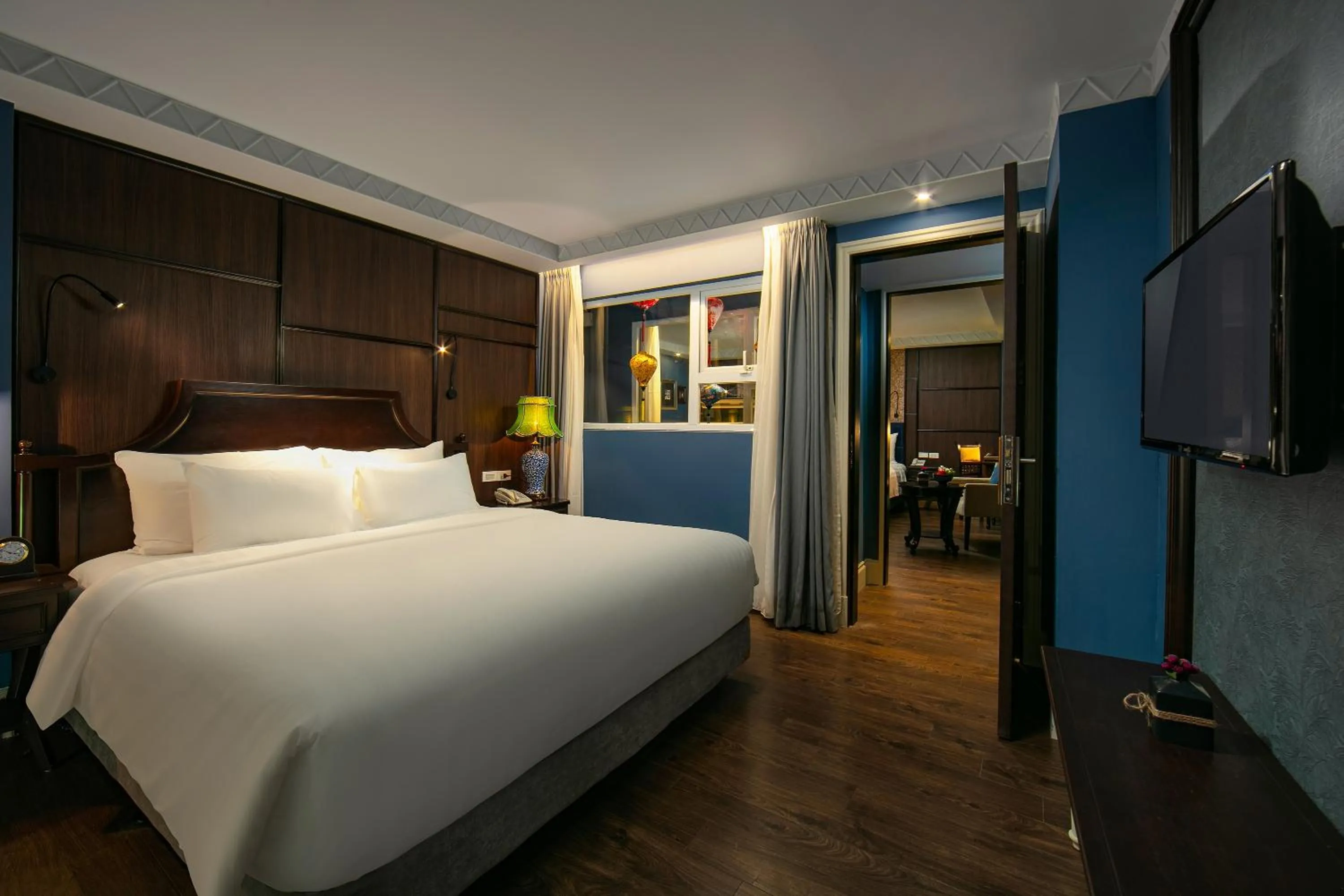 Bed in O'Gallery Premier Hotel & Spa