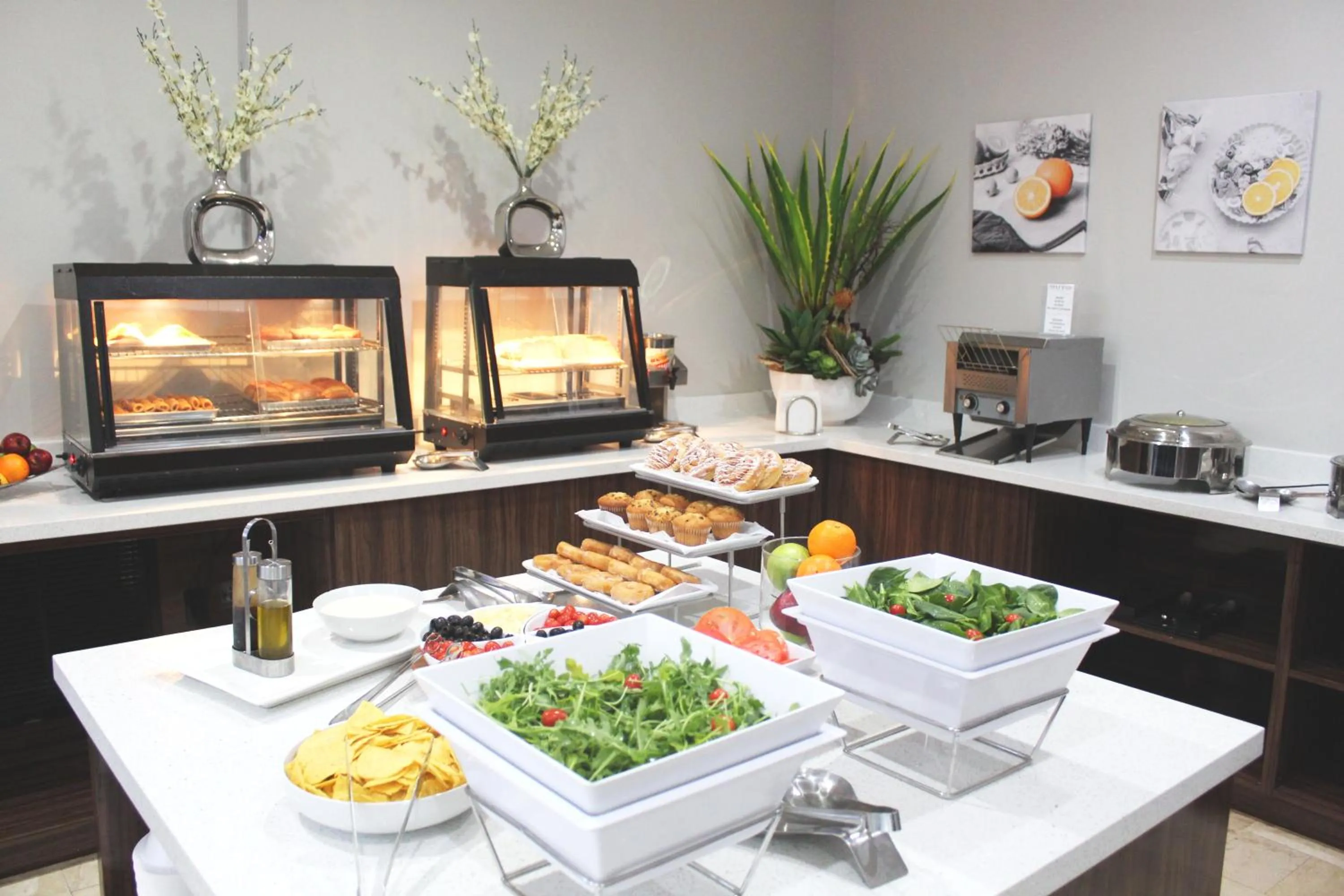 Buffet breakfast in Nuvo Suites Hotel - Miami Doral