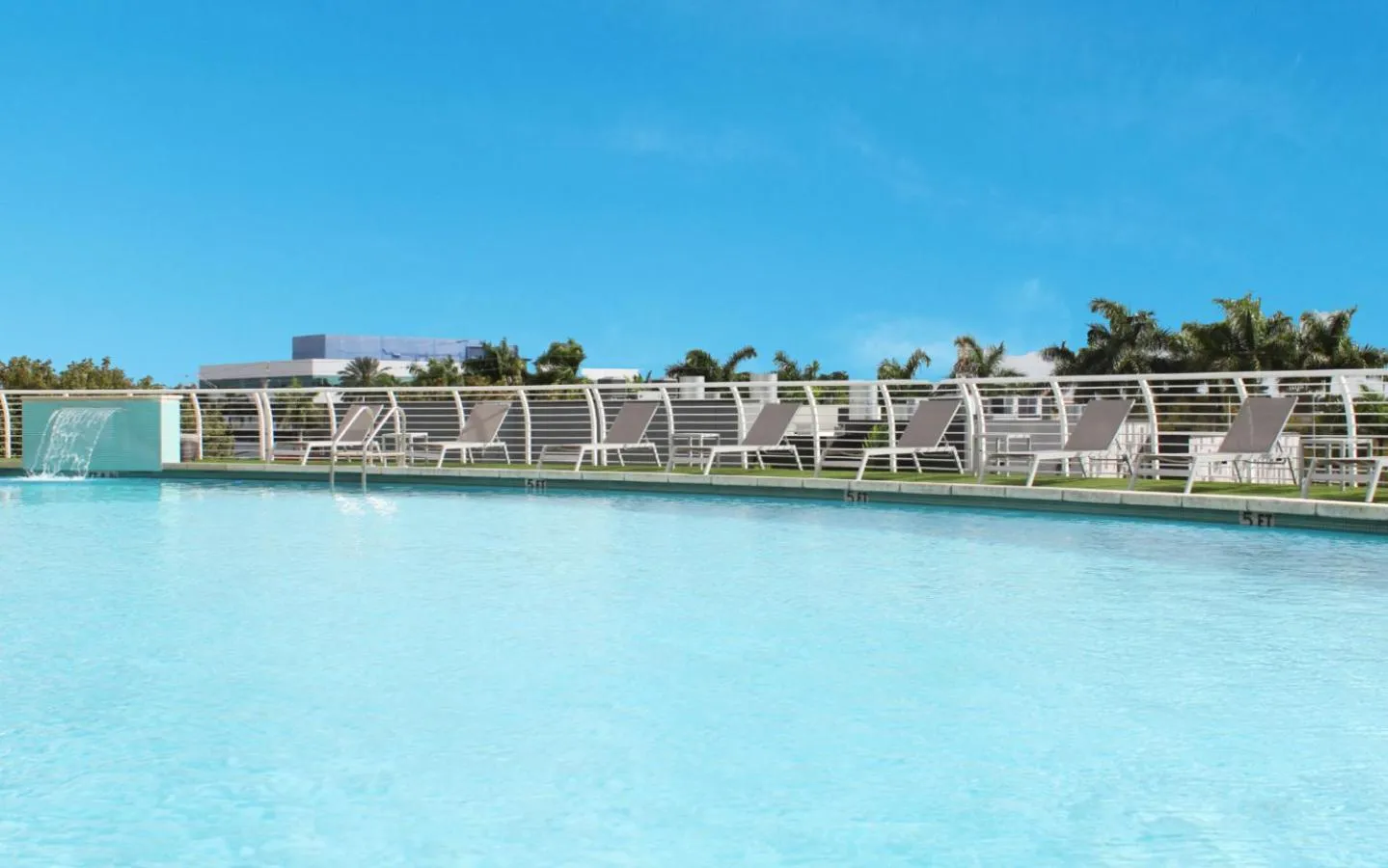 Swimming pool in Nuvo Suites Hotel - Miami Doral