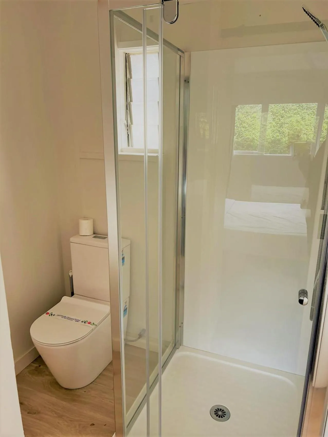 Shower in Ranfurly Evergreen Motel