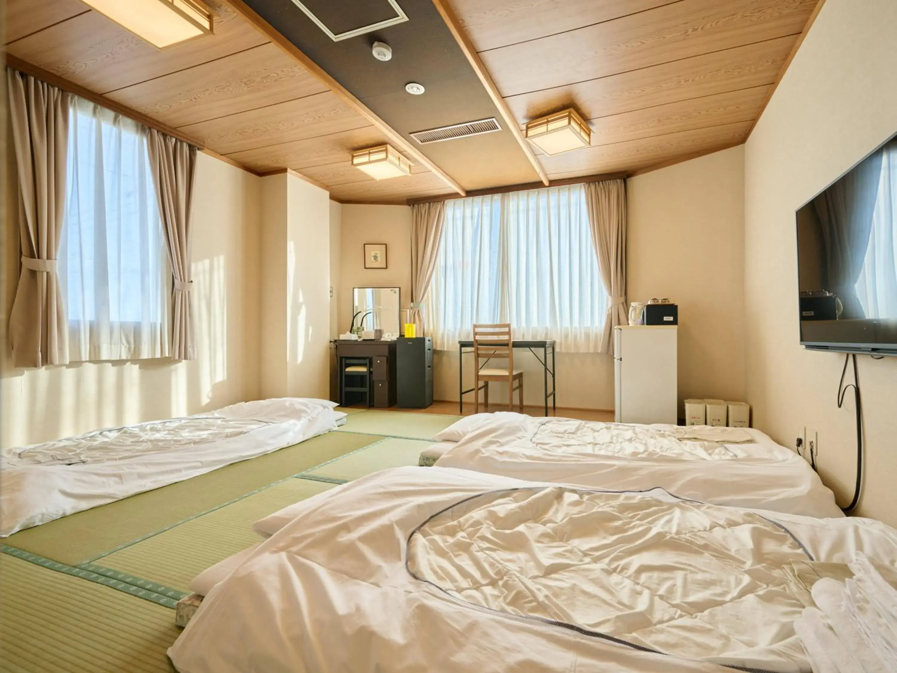 Quadruple Room - single occupancy in Okasan Hotel Quadruple Room - single occupancy in Okasan Hotel
