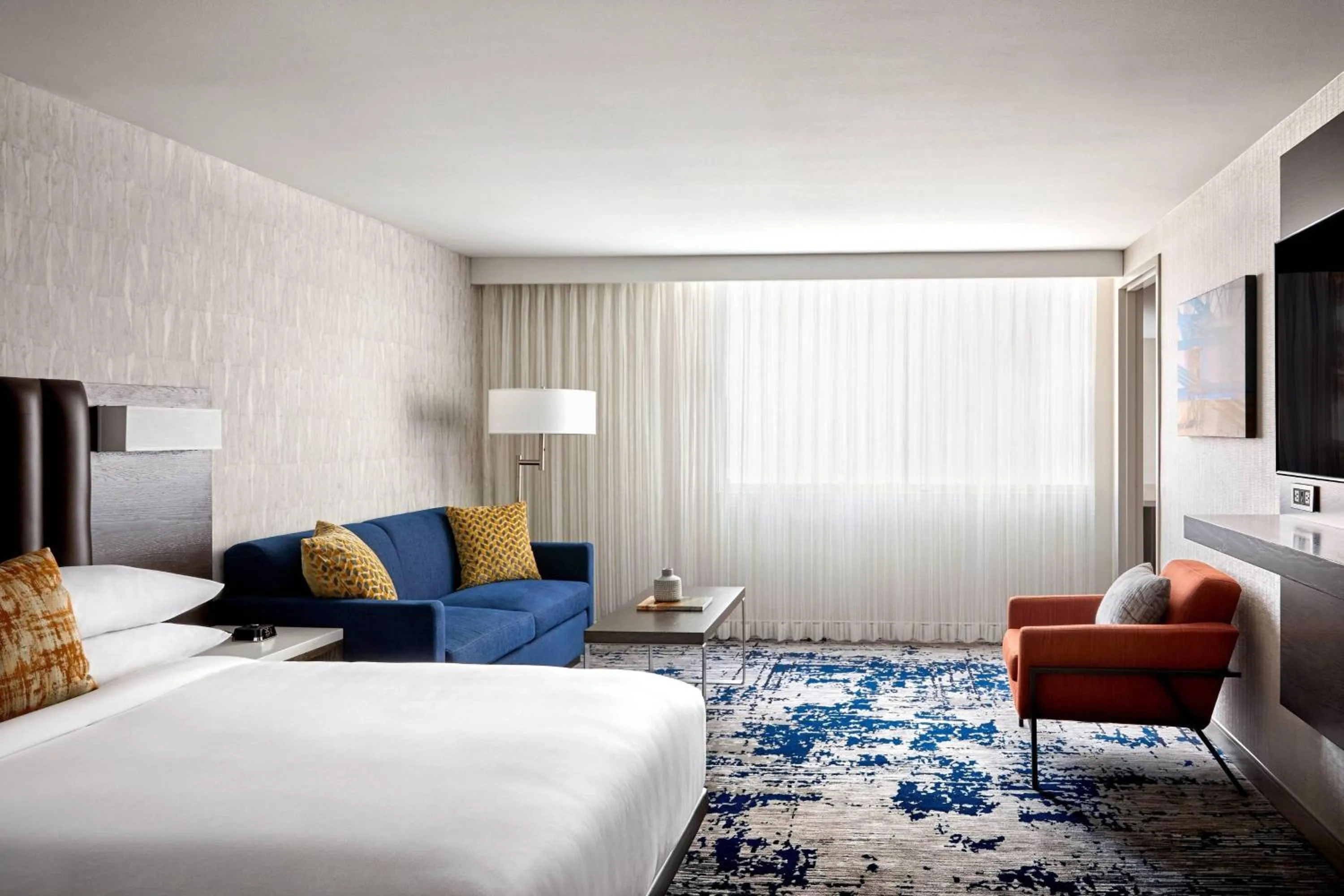 Bedroom, Bed in Ventura Beach Marriott