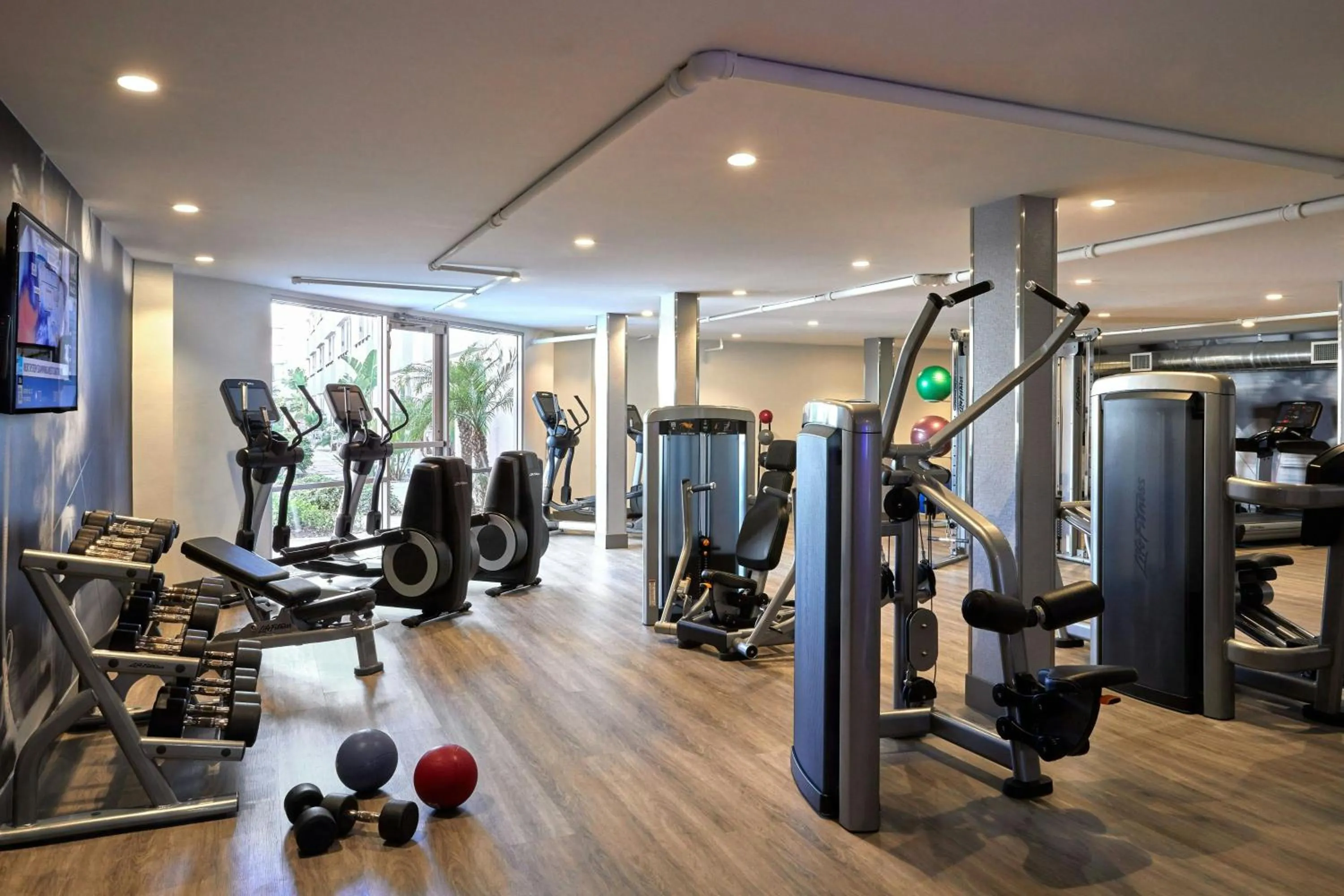 Fitness centre/facilities in Ventura Beach Marriott