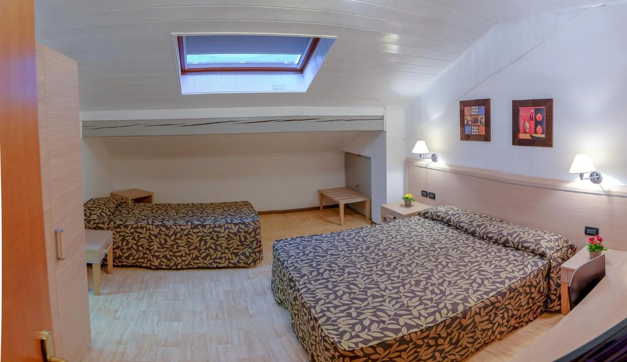 Photo of the whole room in Hotel Monte Cimone