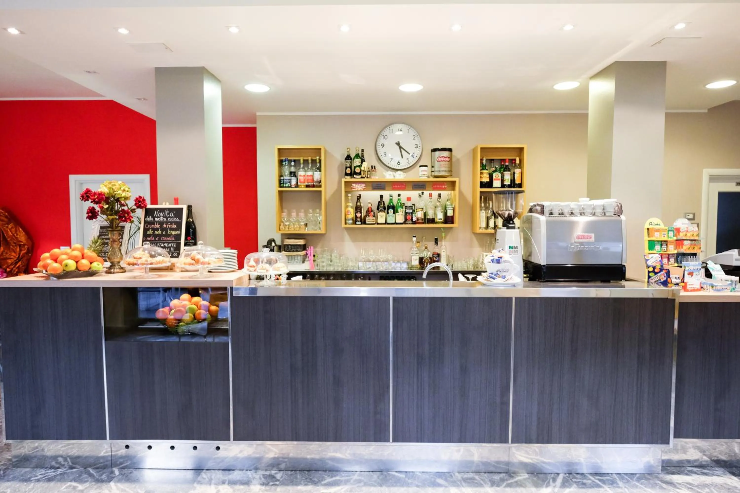 Lounge or bar in Hotel Monte Cimone