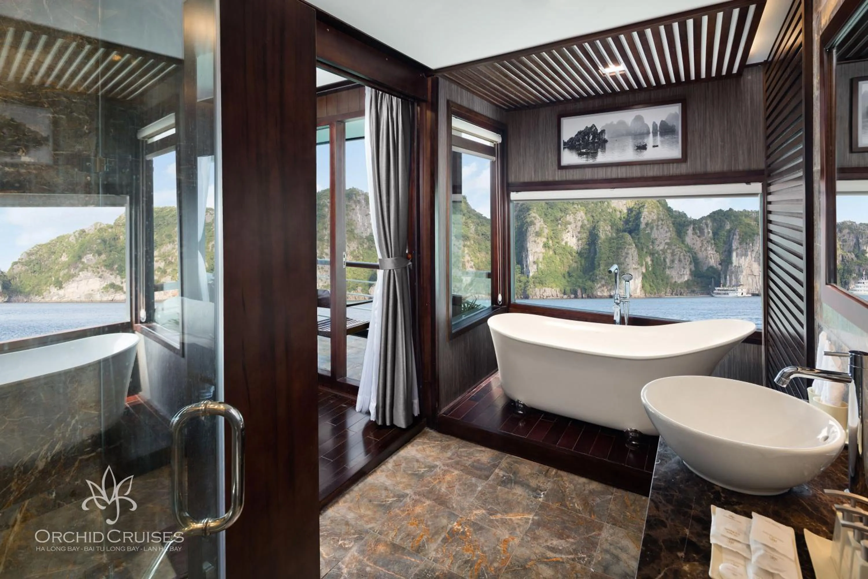 Bathroom in Orchid Classic Cruise