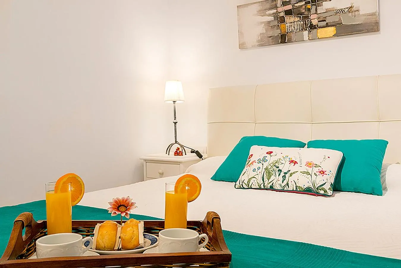 Bedroom, Bed in Apartment CB 2
