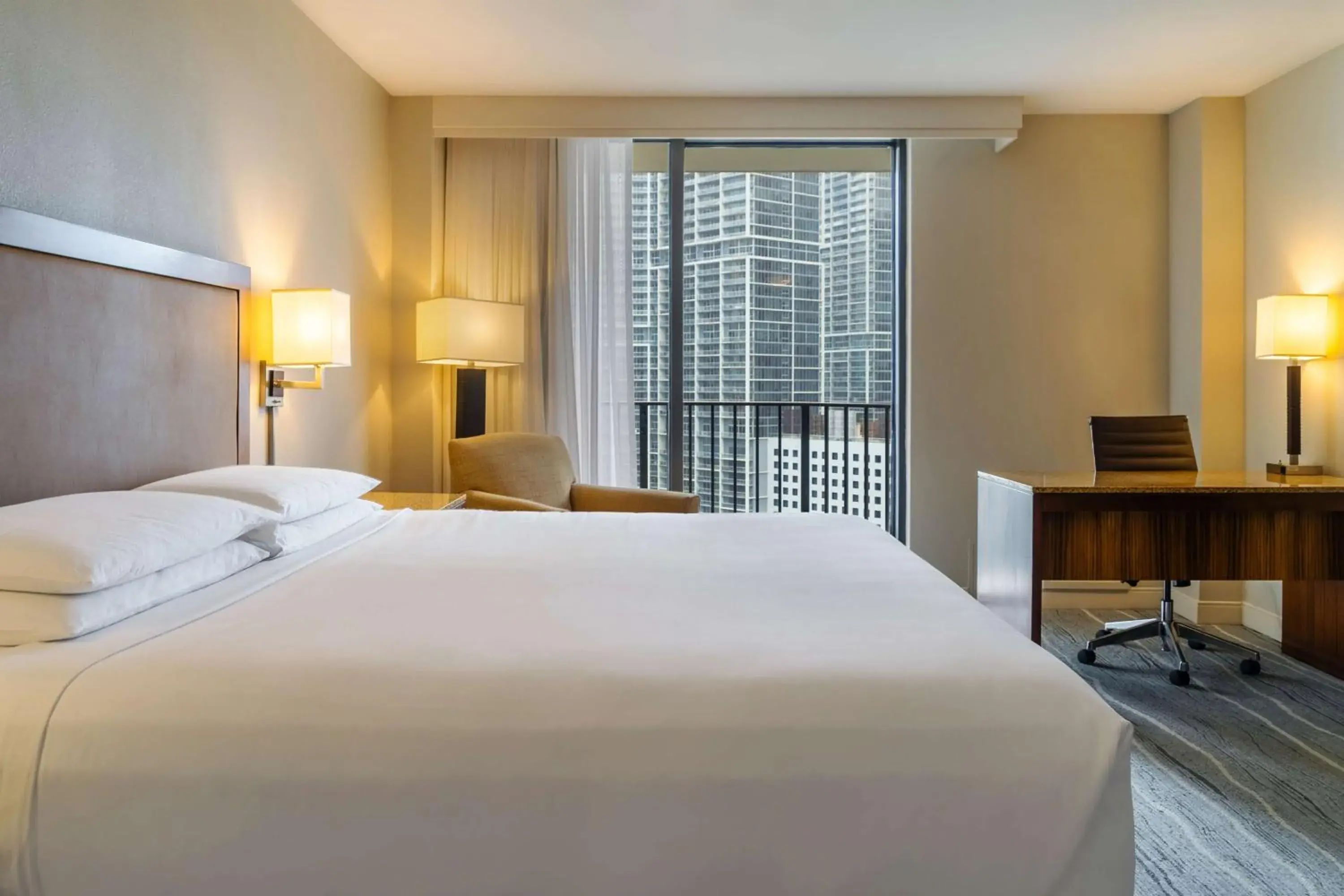 Photo of the whole room, Bed in Hyatt Regency Miami Photo of the whole room, Bed in Hyatt Regency Miami