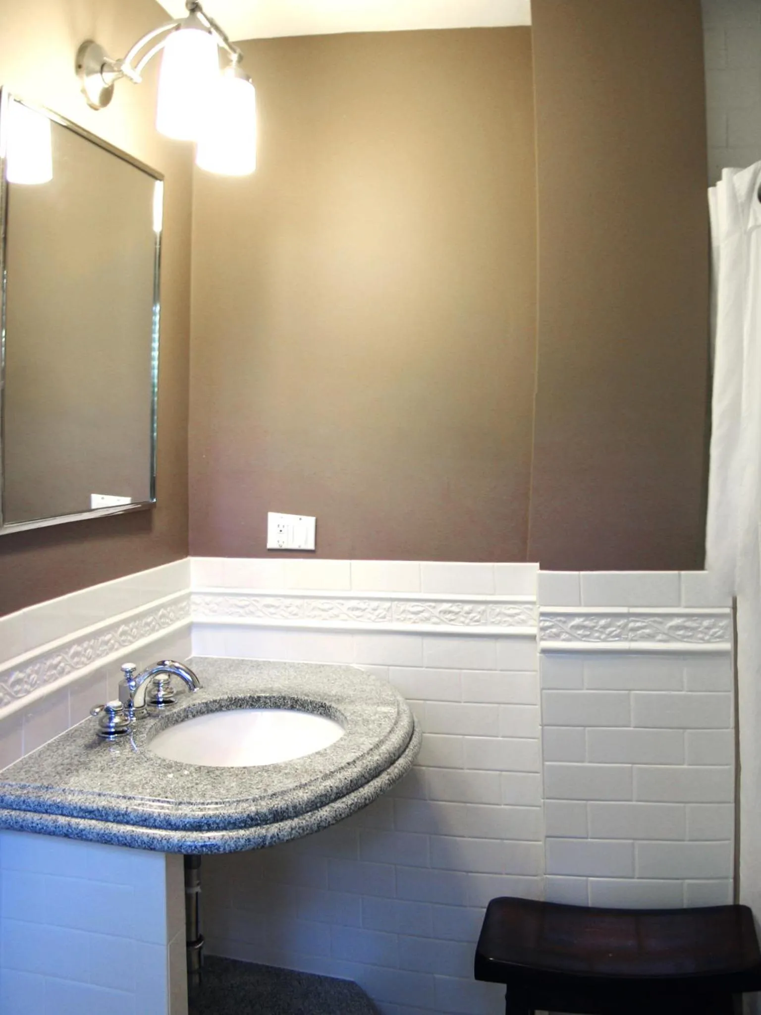 Single Room with Private External Bathroom in Longwood Inn
