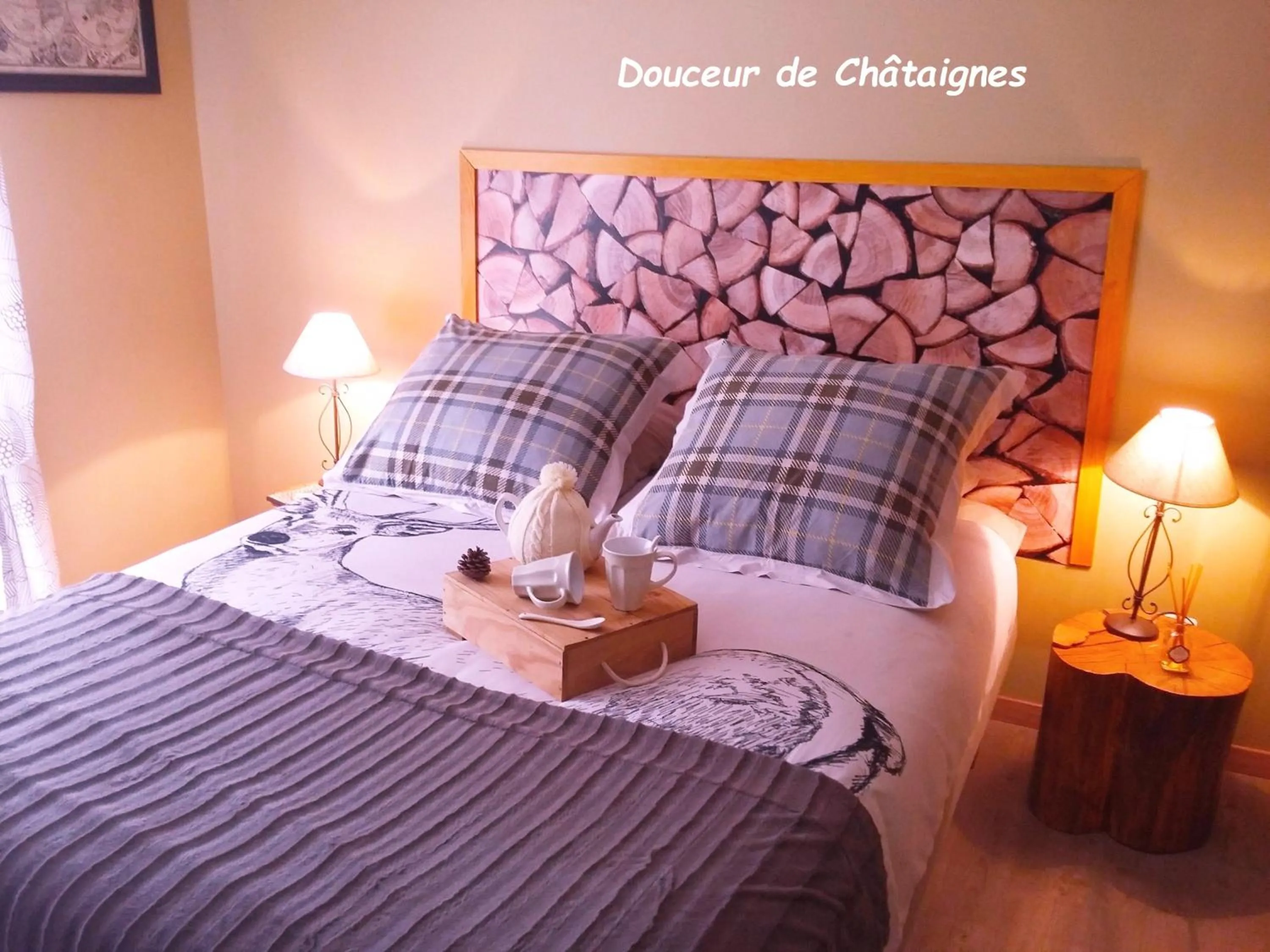 Bedroom, Bed in Du Coté de Lacoume