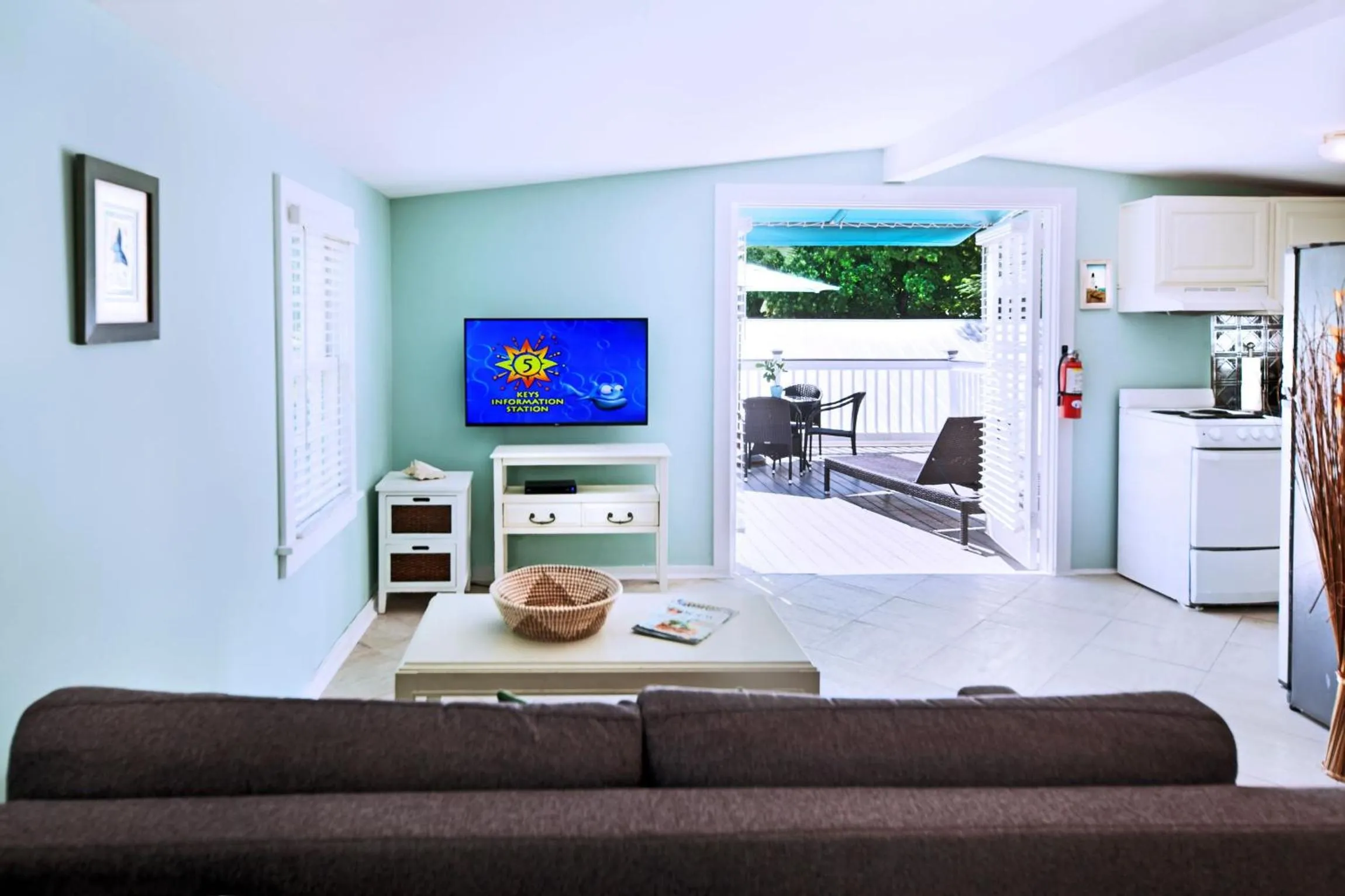 TV and multimedia in Westwinds Inn