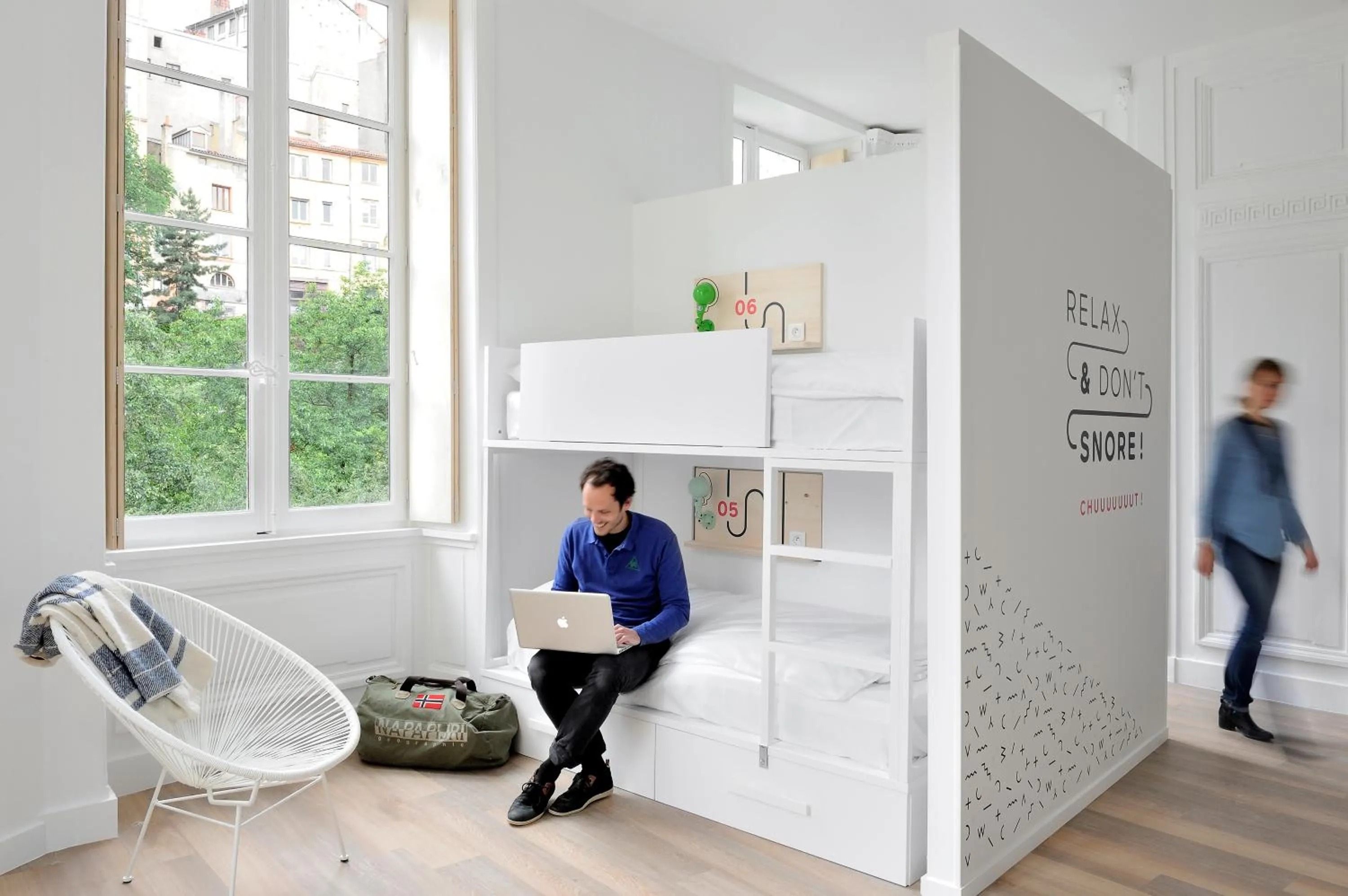 Away Hostel & Coffee Shop