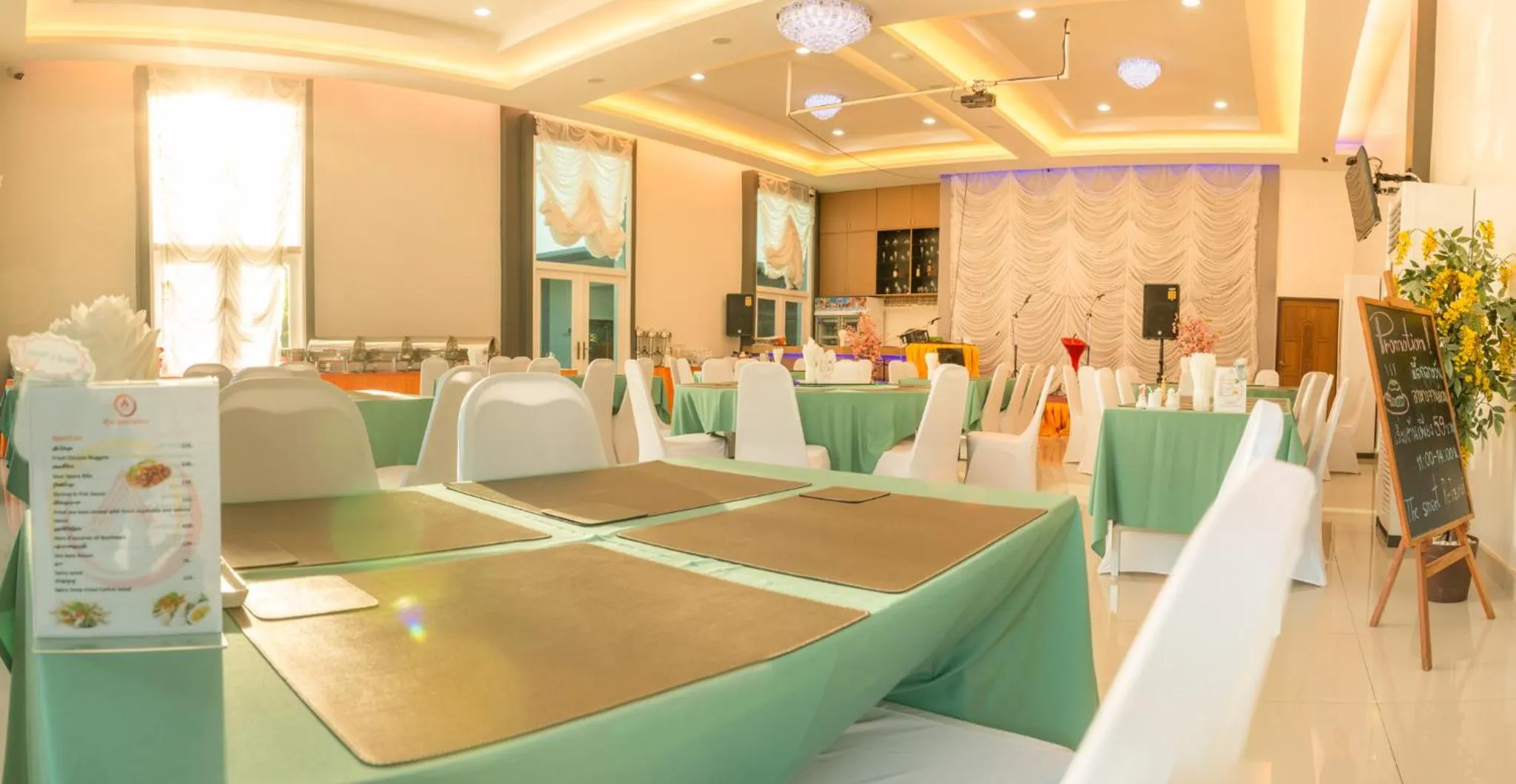 Restaurant/places to eat in The Smart Hotel Hat Yai