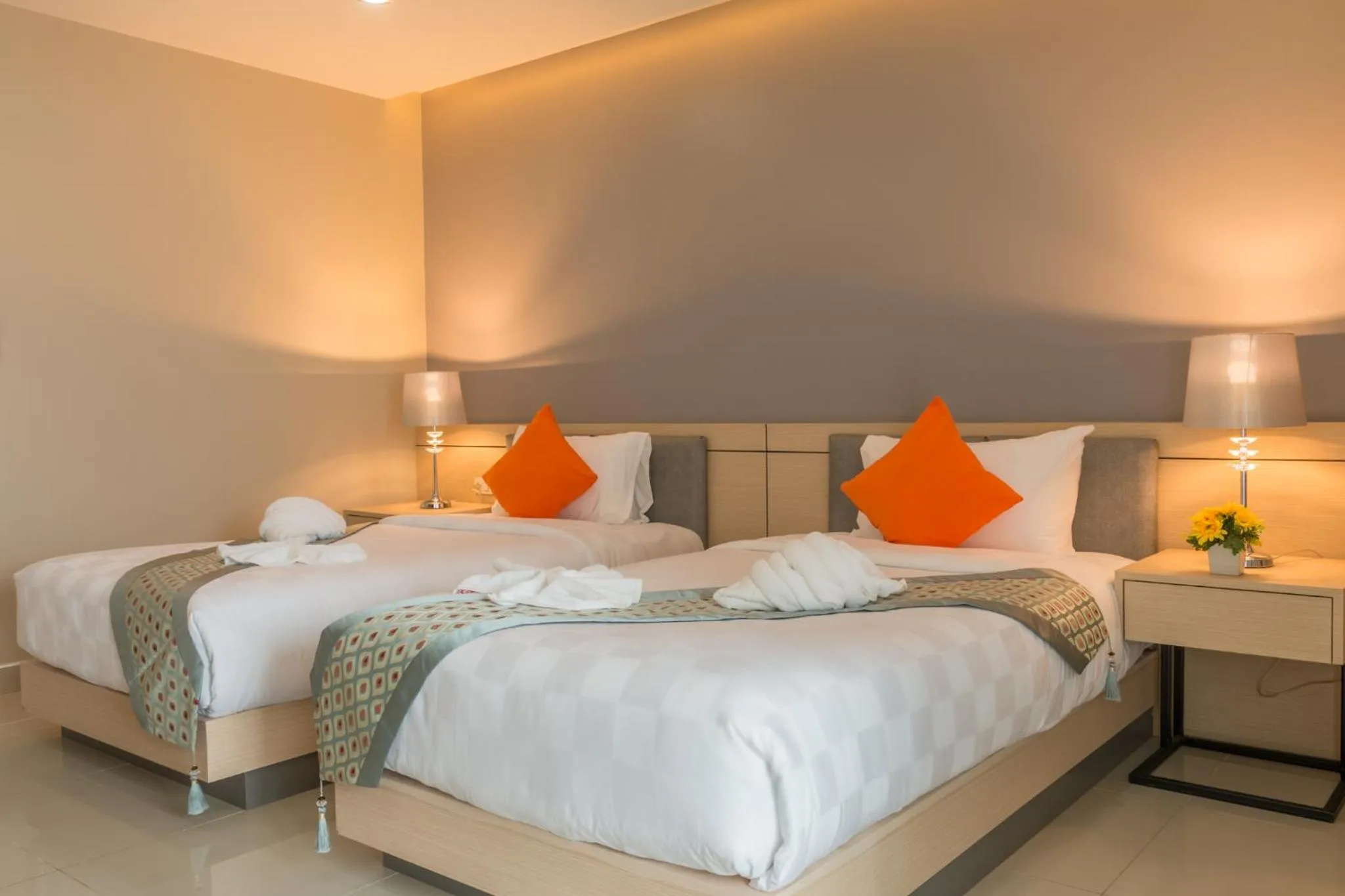 Bed in The Smart Hotel Hat Yai