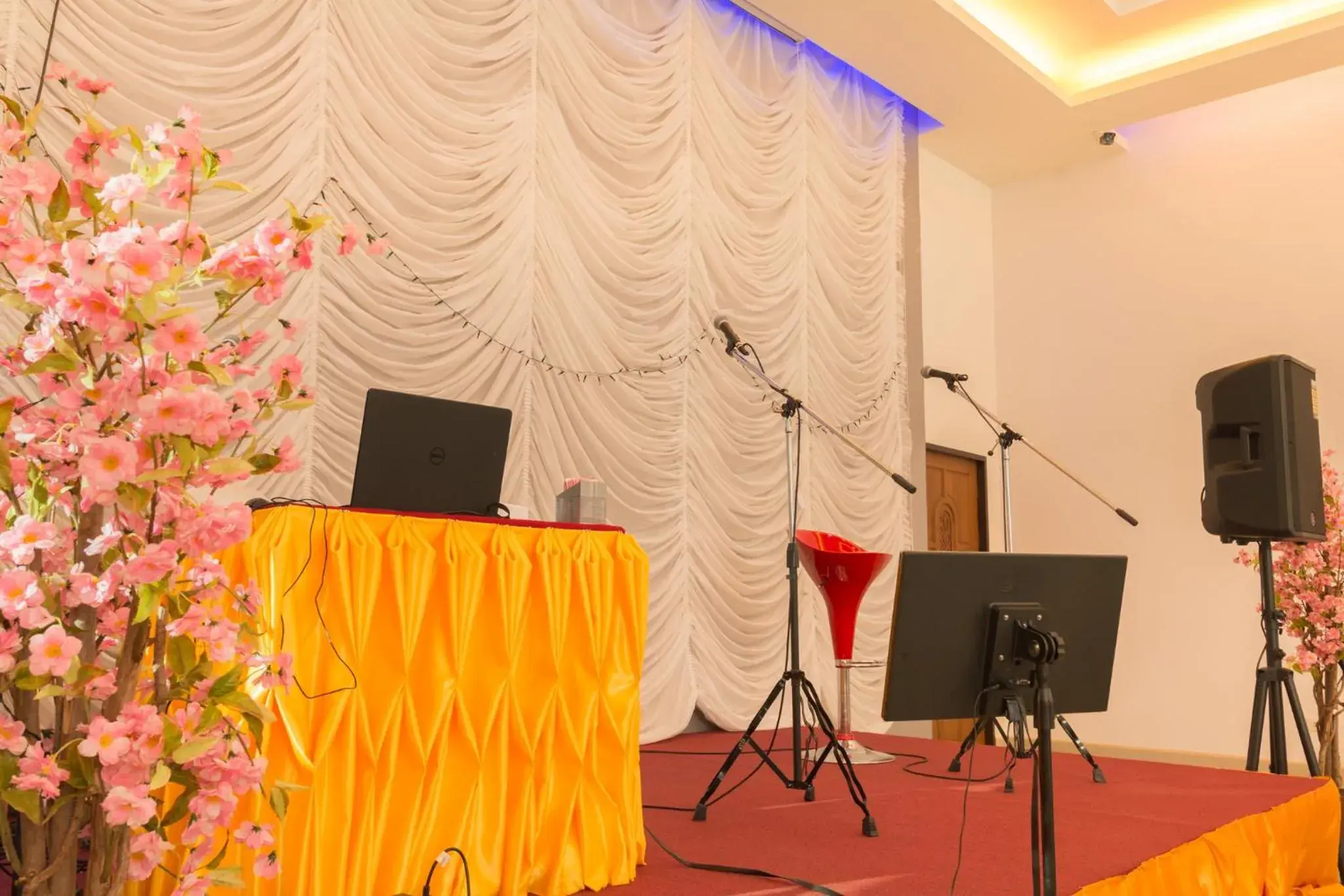 Restaurant/places to eat in The Smart Hotel Hat Yai Restaurant/places to eat in The Smart Hotel Hat Yai